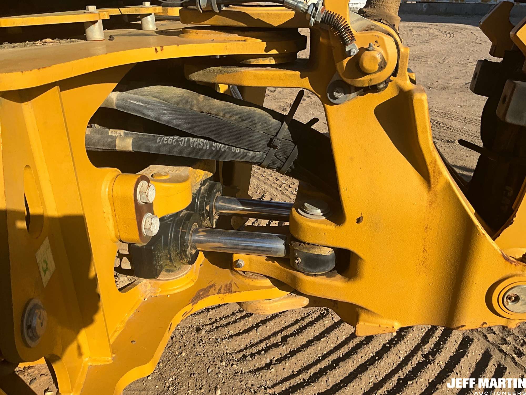 0 Caterpillar 416F2