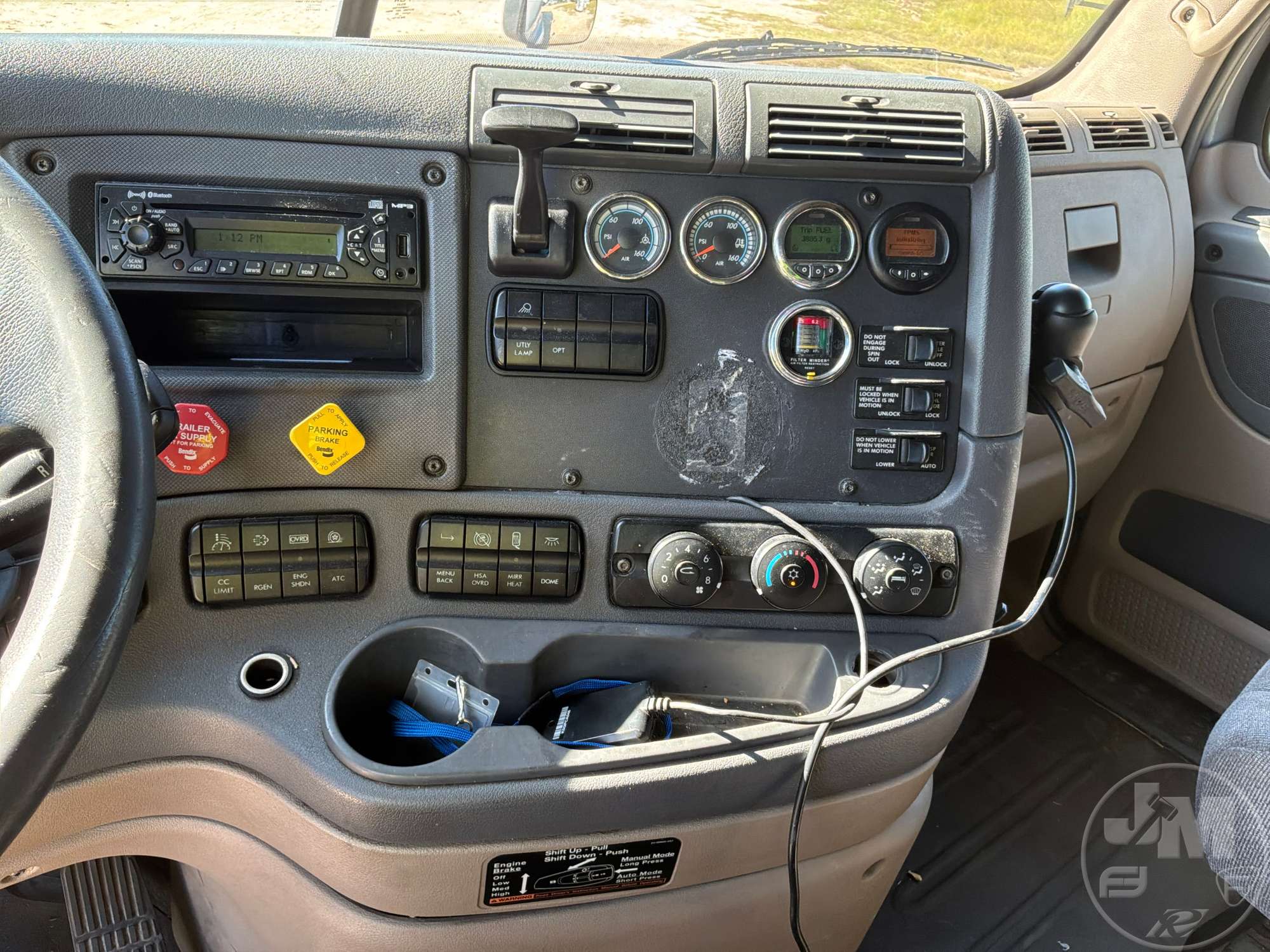2015 Freightliner CASCADIA