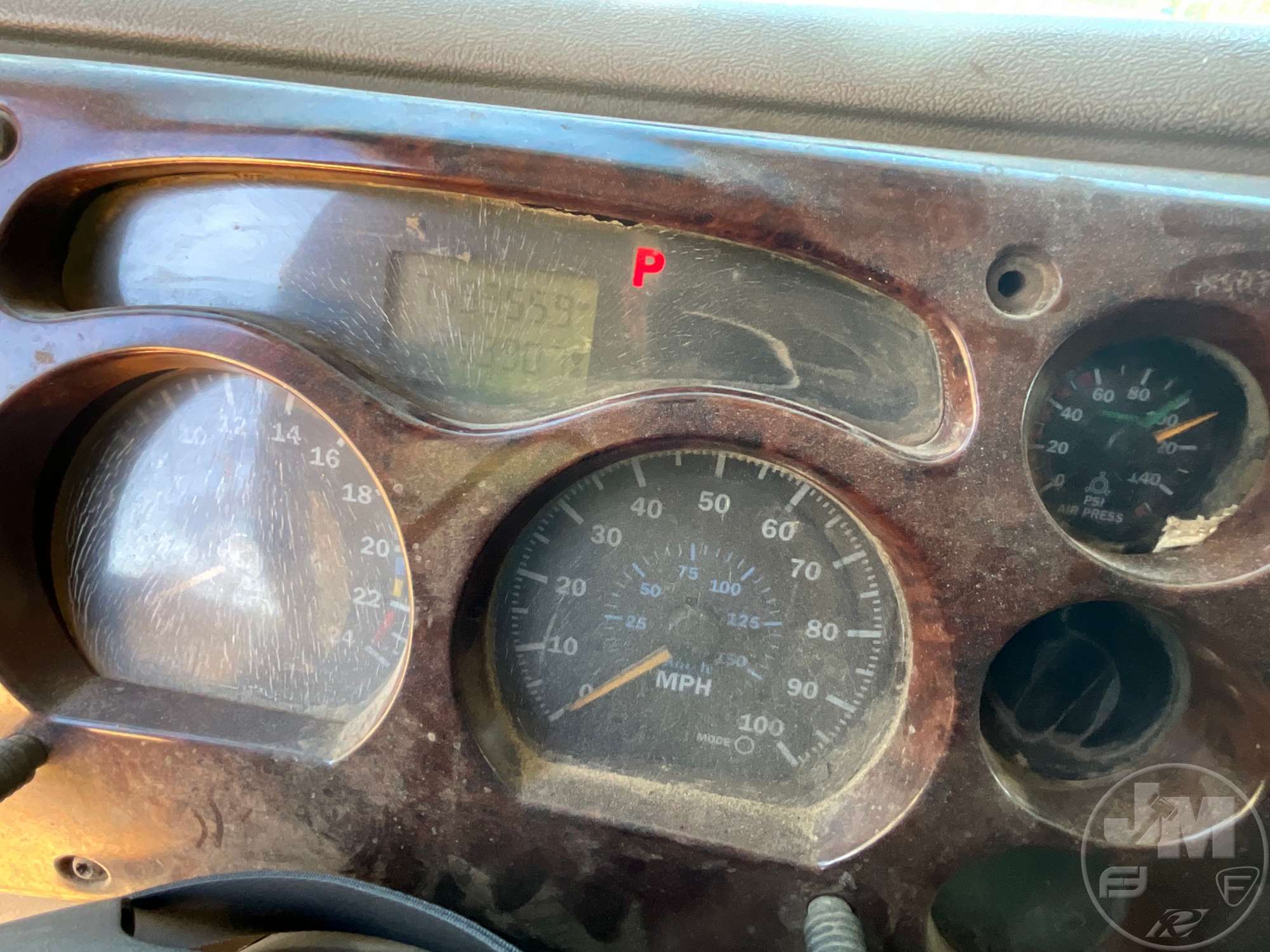 2004 Mack CH613