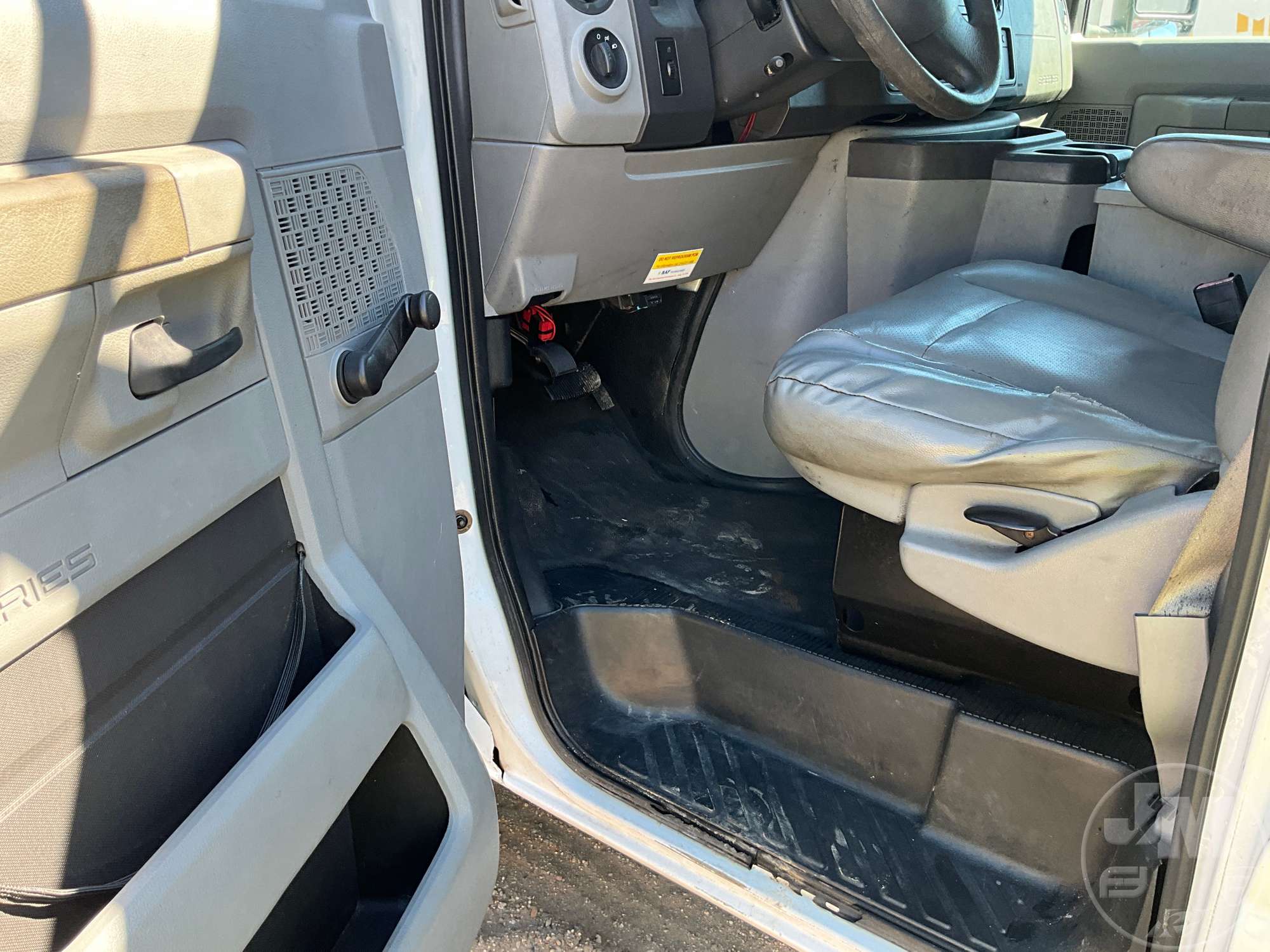 2011 Ford E-250