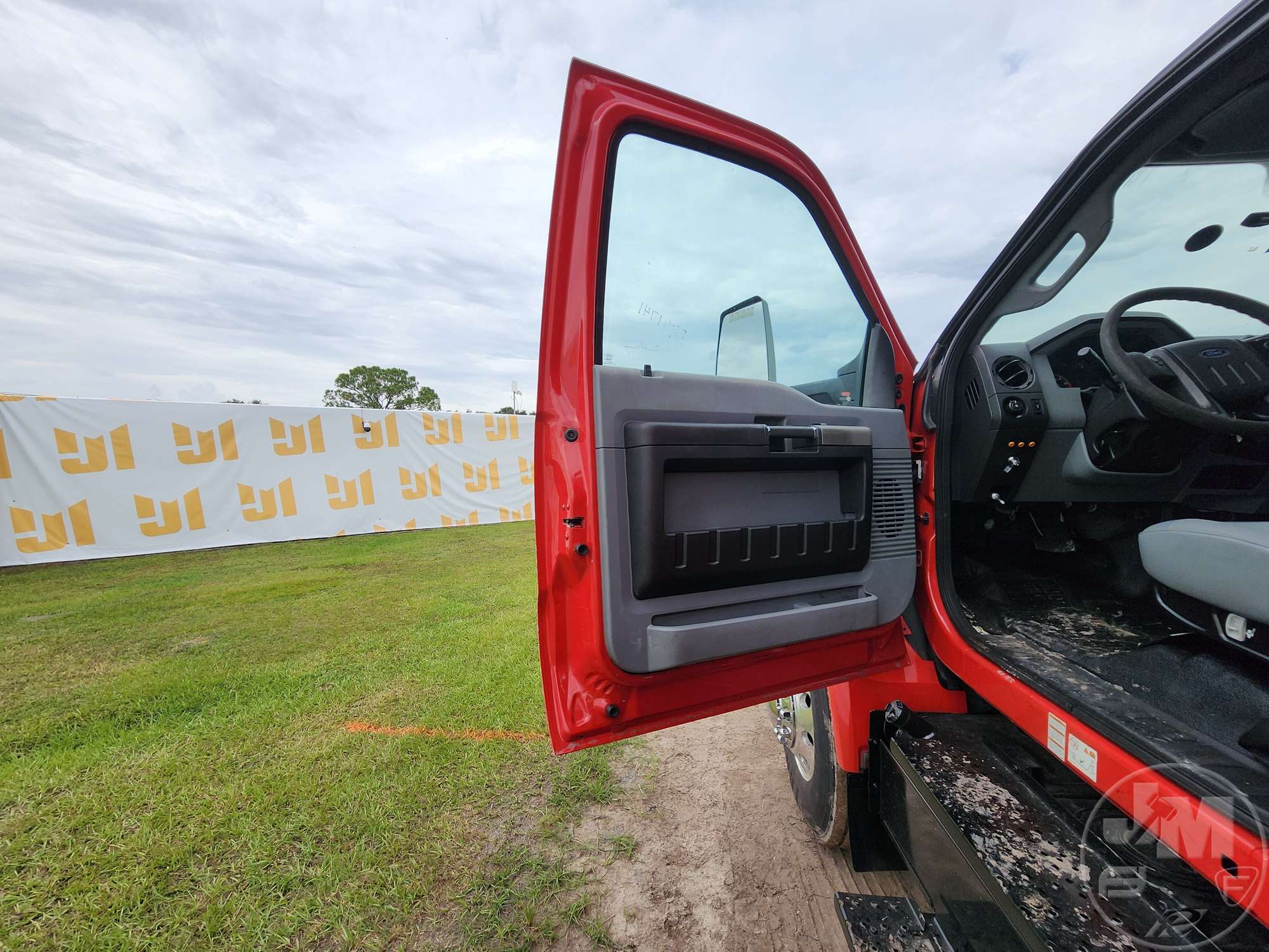 2017 Ford F-650
