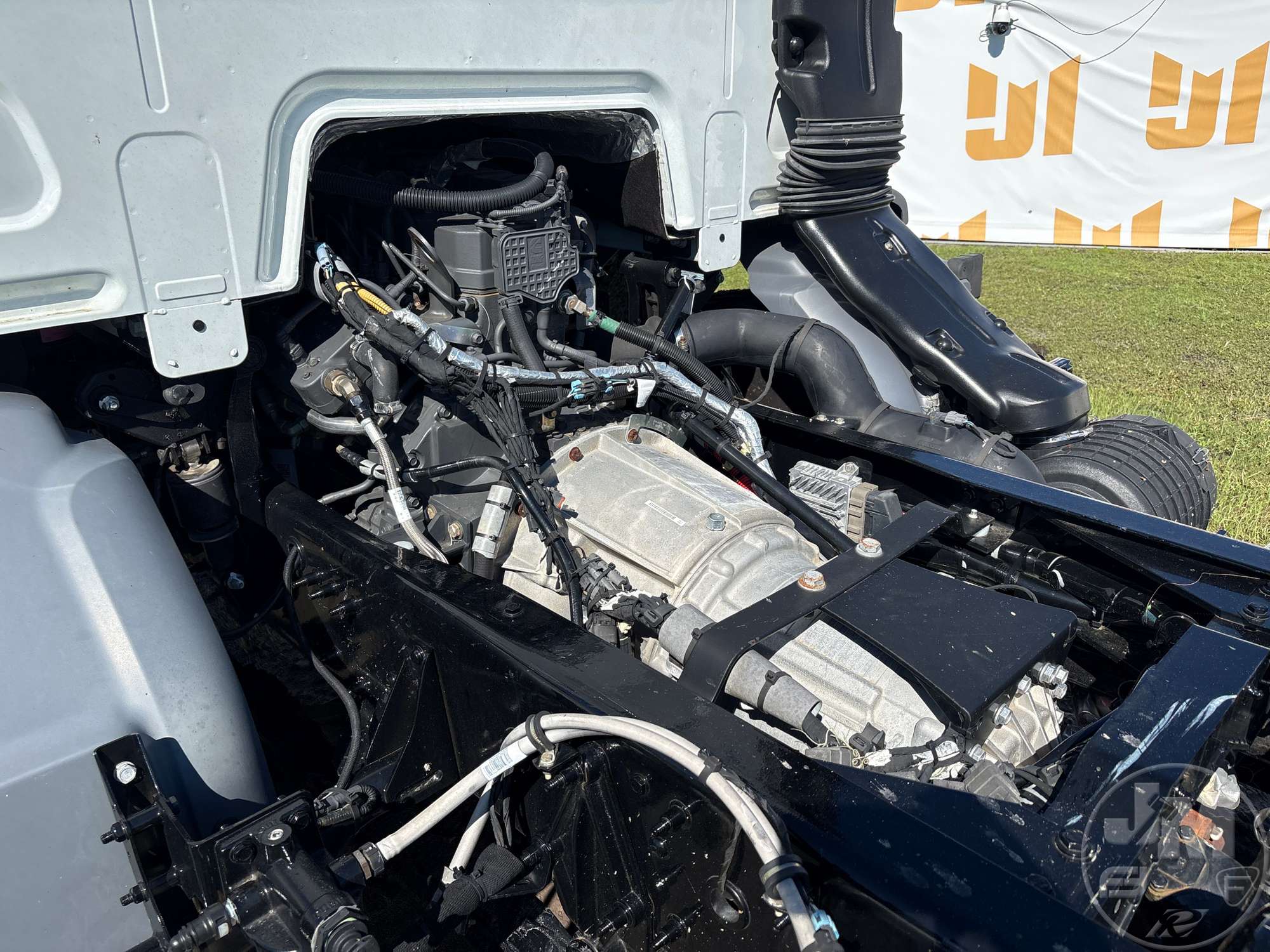 2025 Peterbilt 220