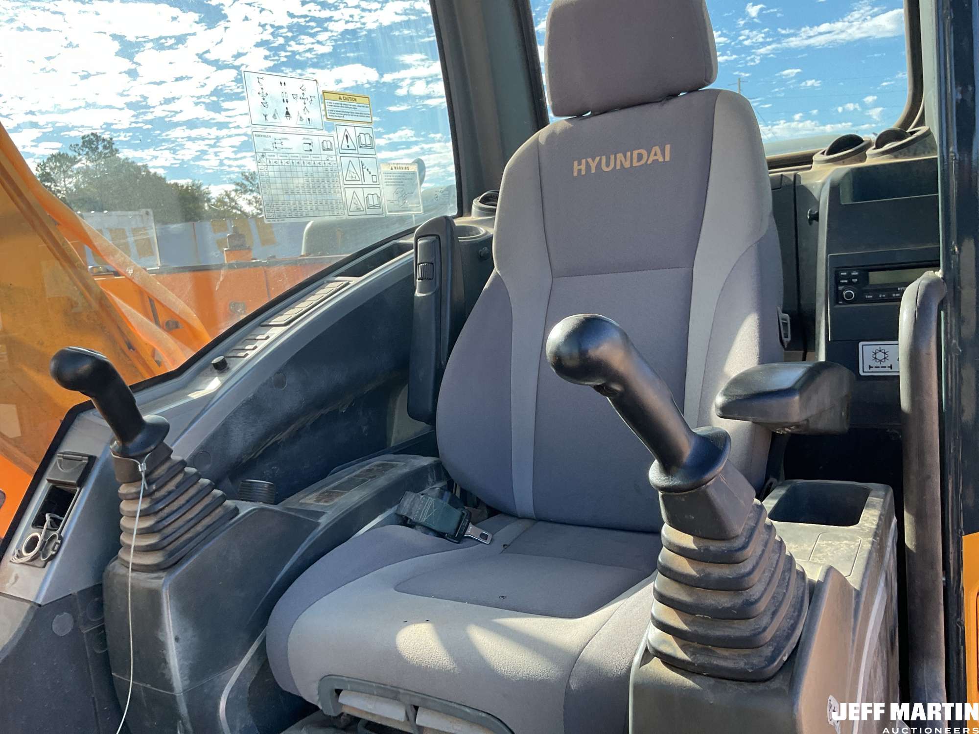 0 Hyundai ROBEX 160LC-9
