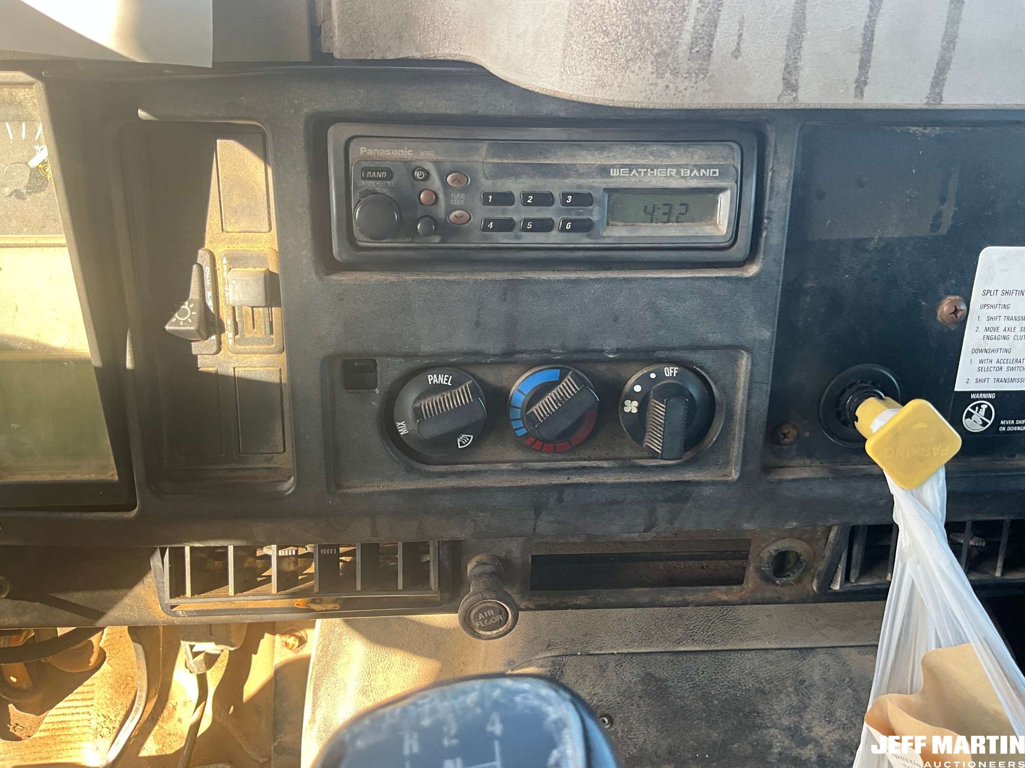 2001 International 4700