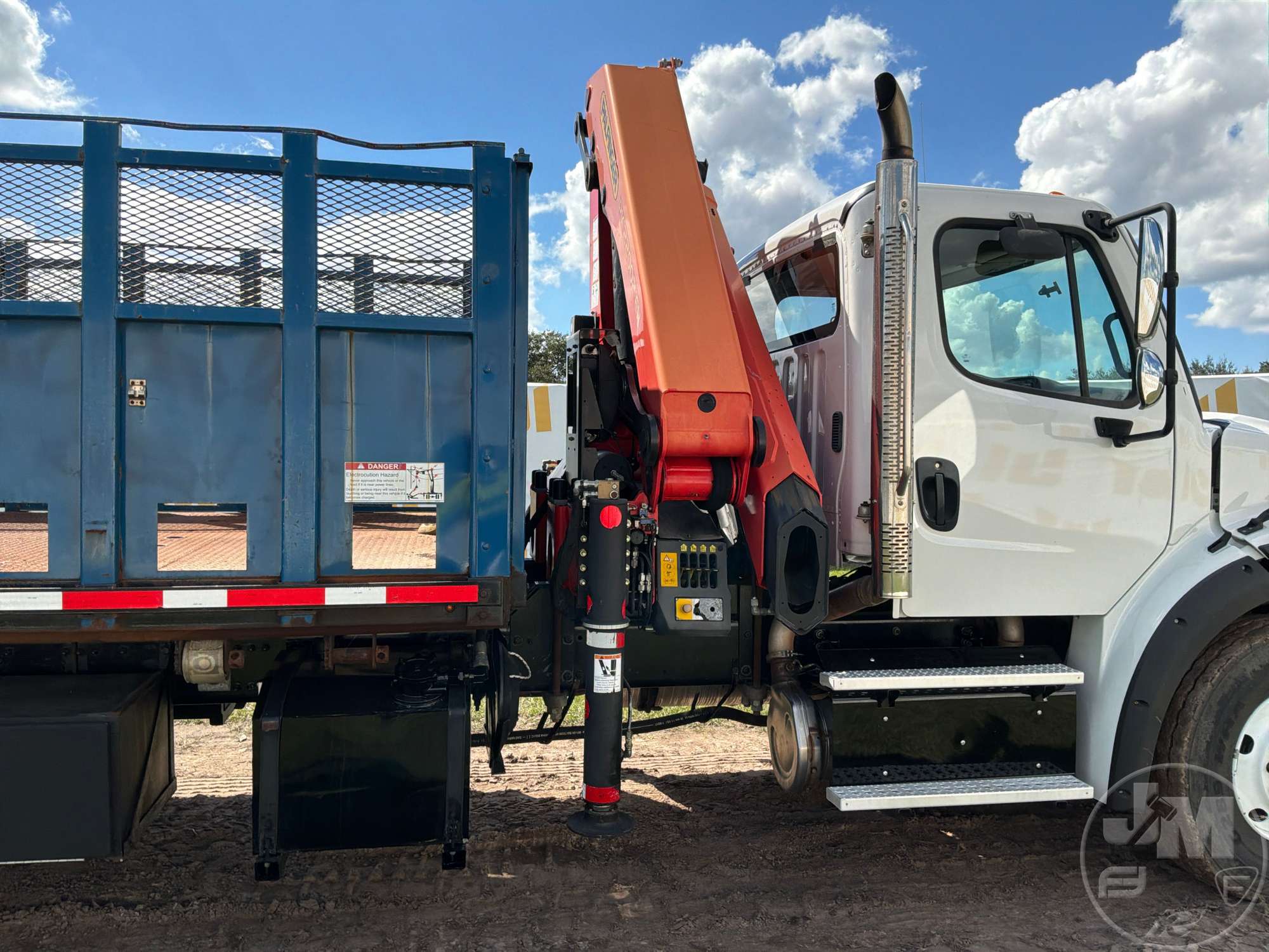 2018 Freightliner M2