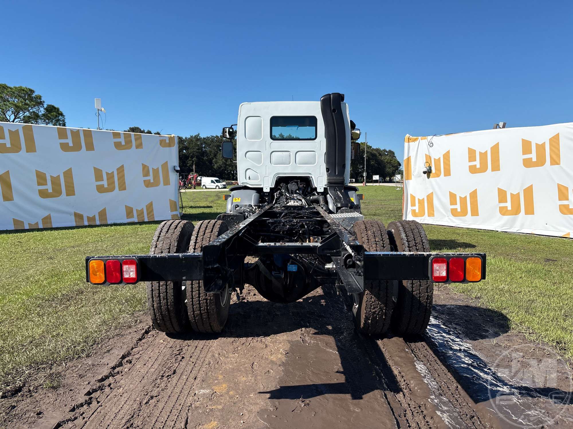 2025 Peterbilt 220