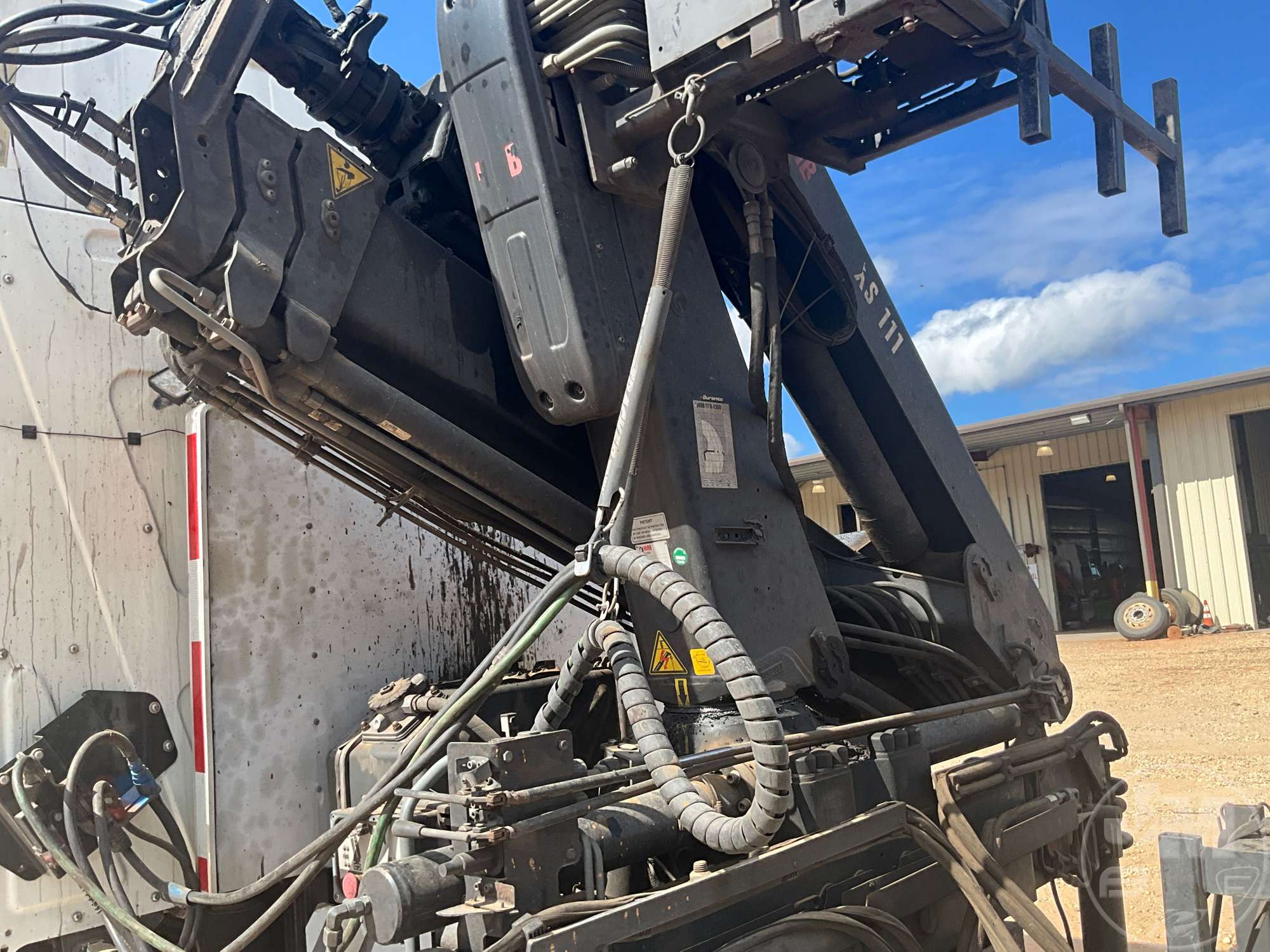 2020 International LT625 6X4