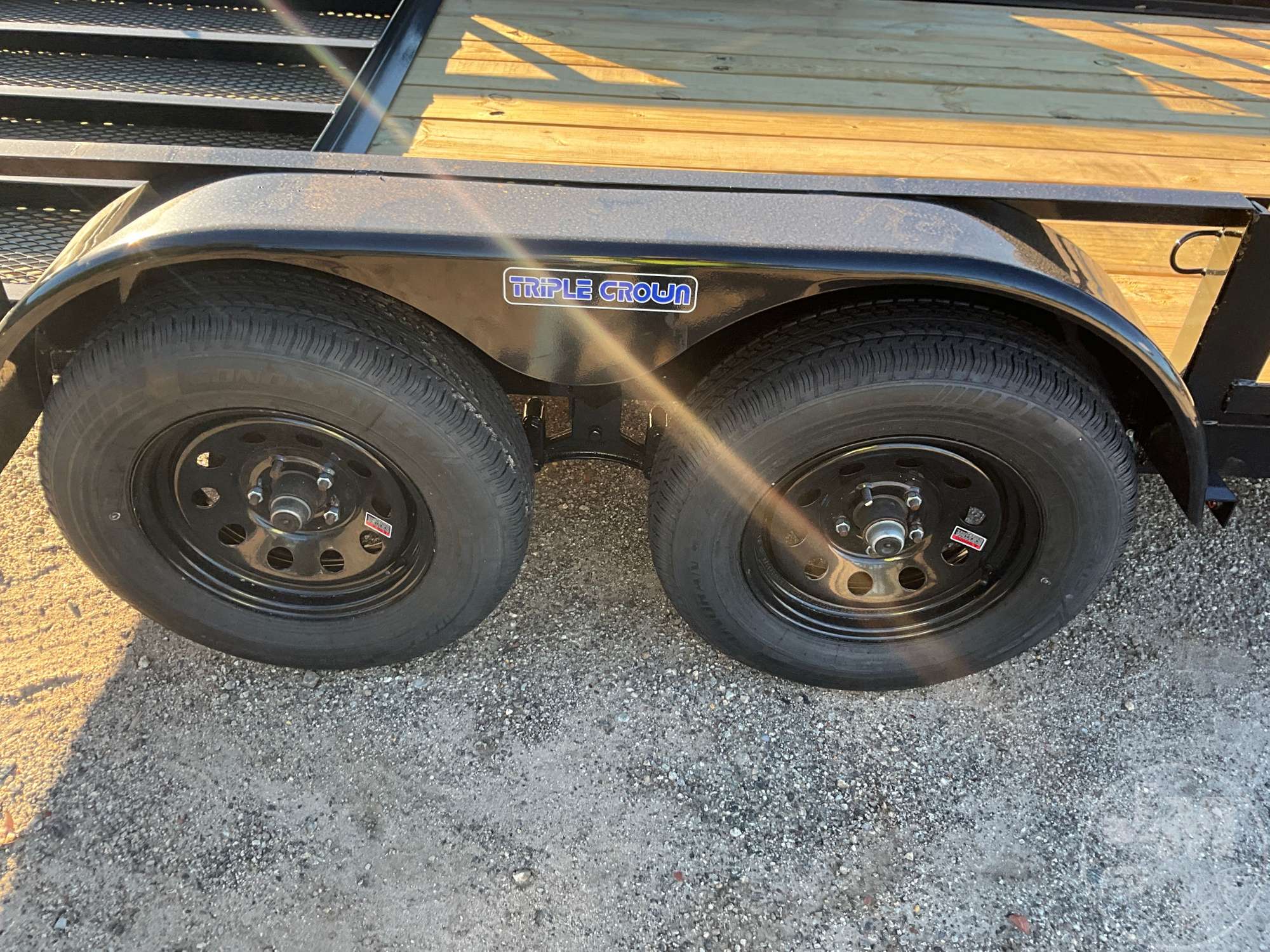 2027 TRIPLE CROWN TRAILERS, INC UT7X14ATV