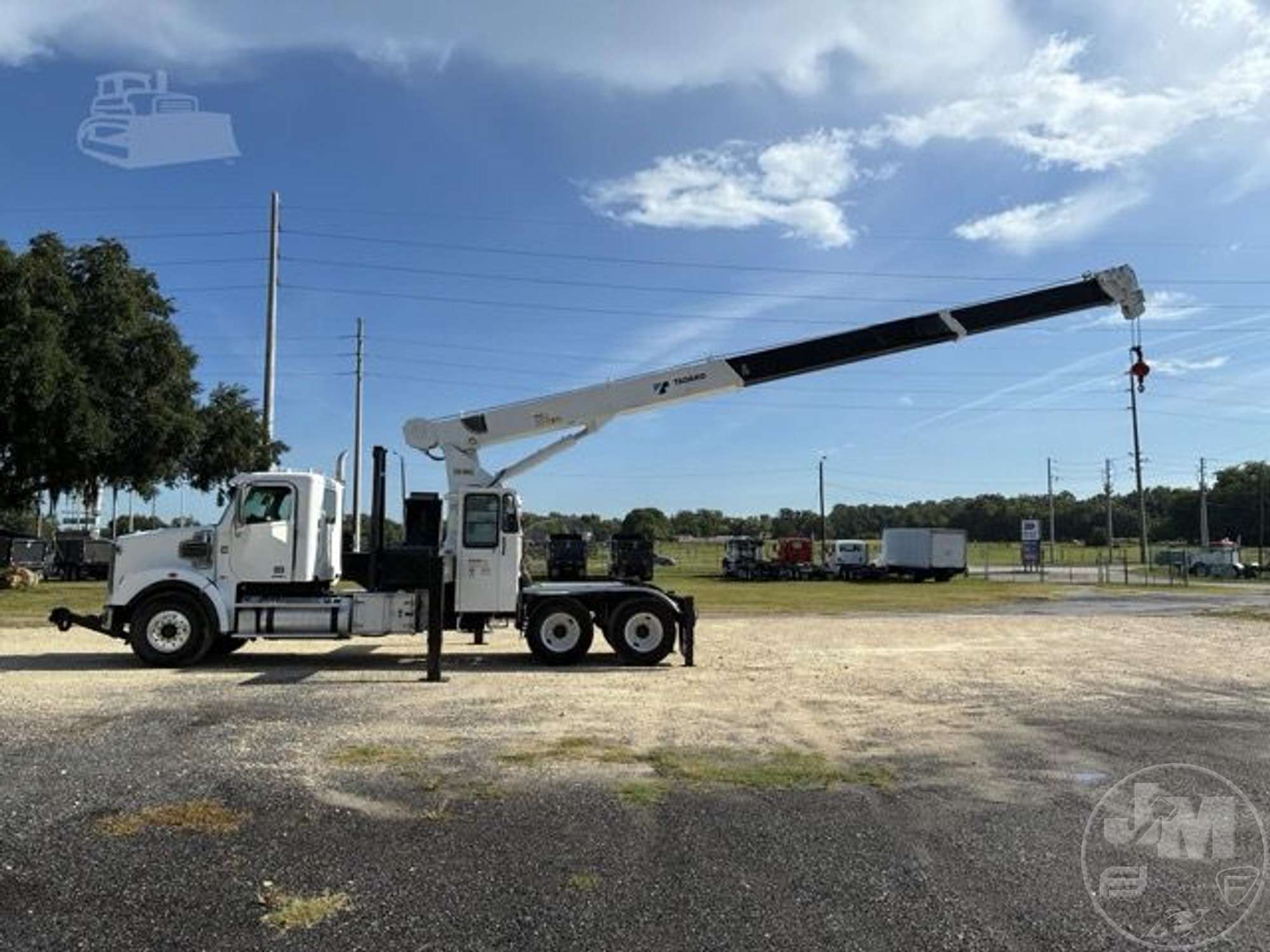 2012 Freightliner 114 CORONADO