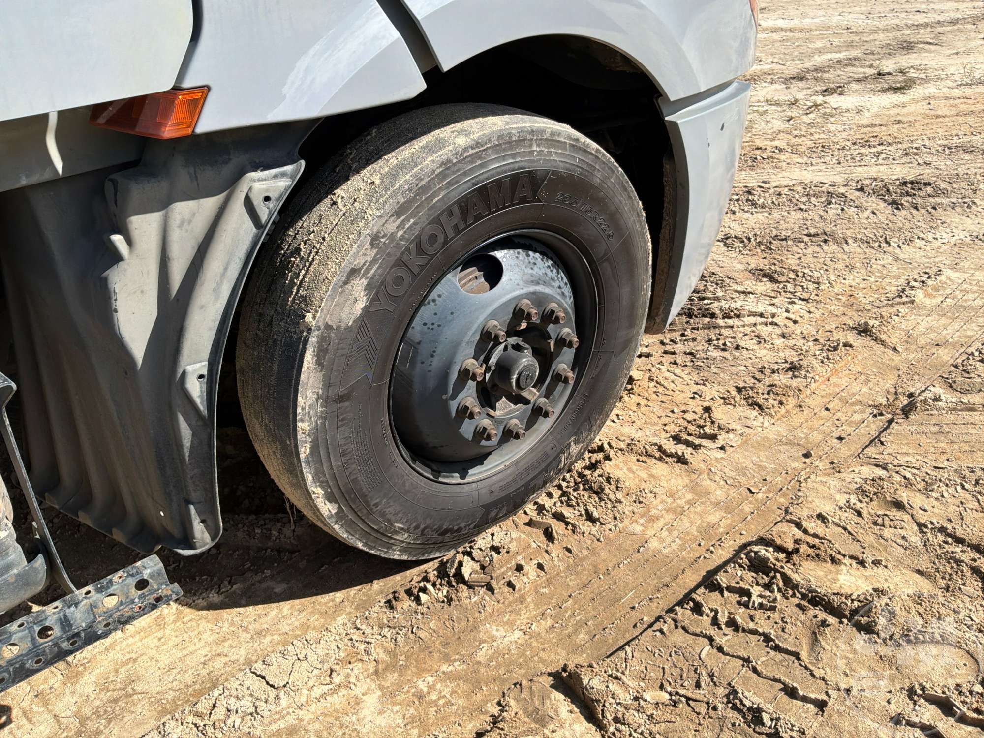 2021 Freightliner CASCADIA EVOLUTION