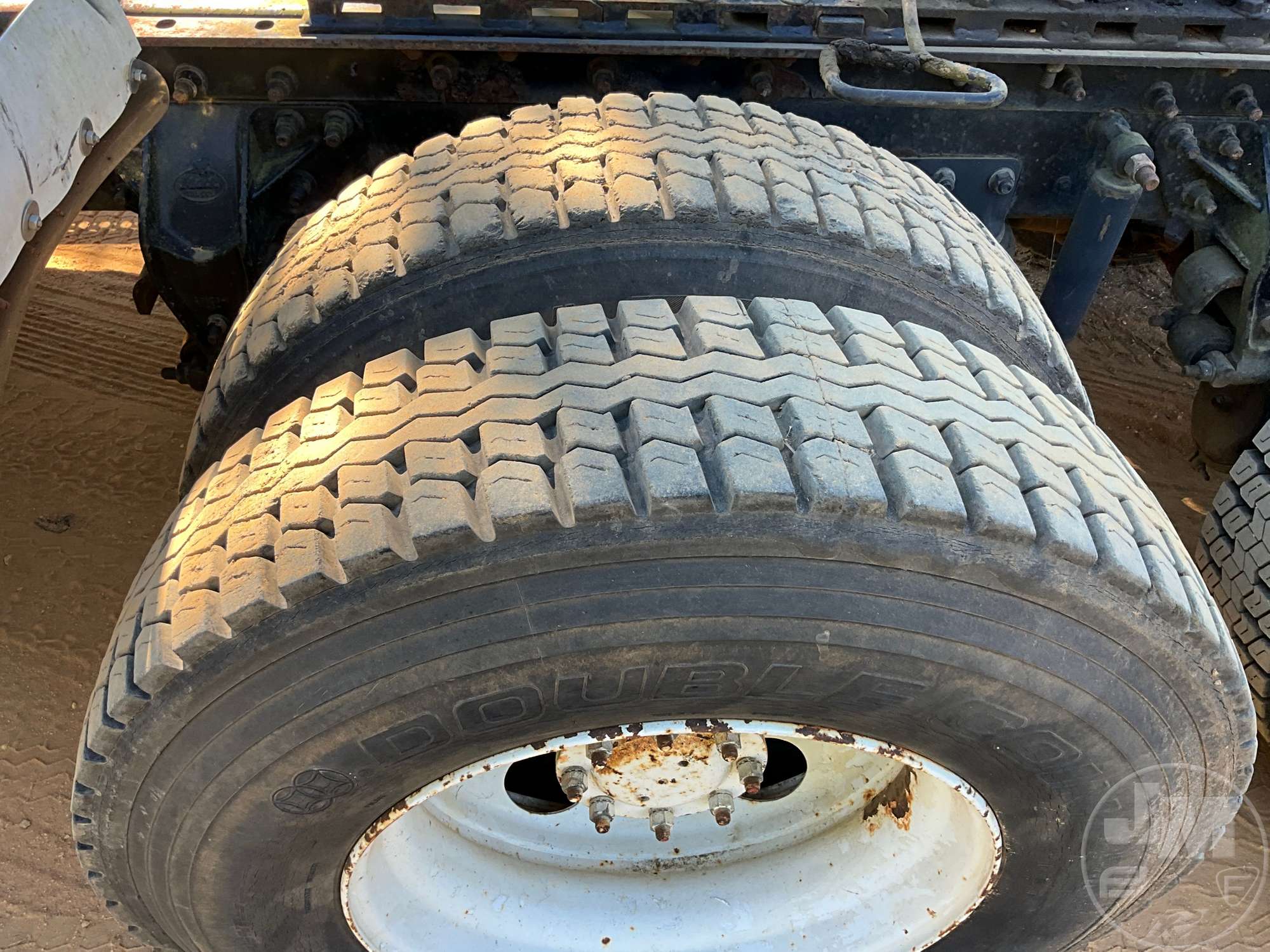 2000 Mack CH 613