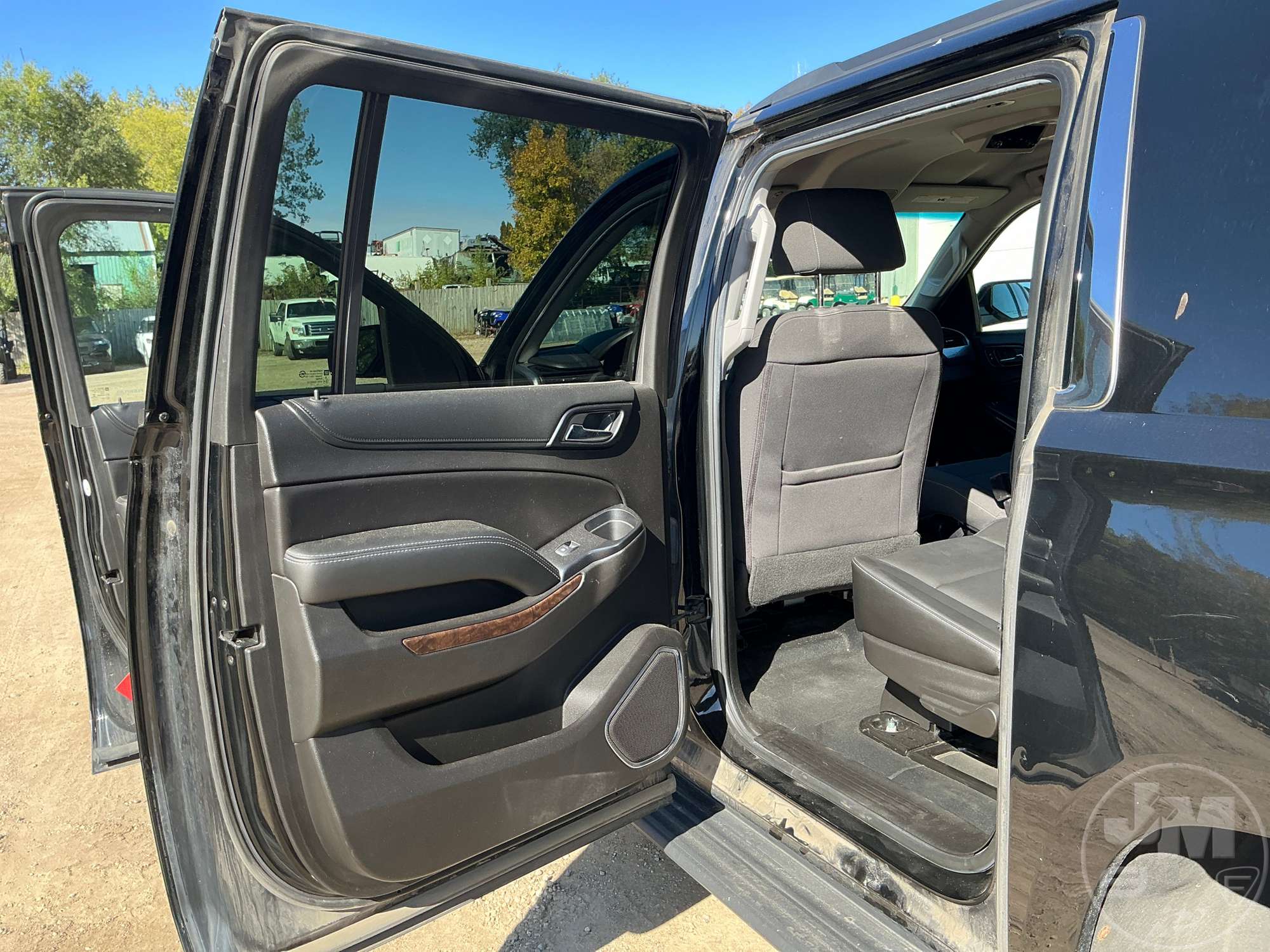 2017 Chevrolet SUBURBAN
