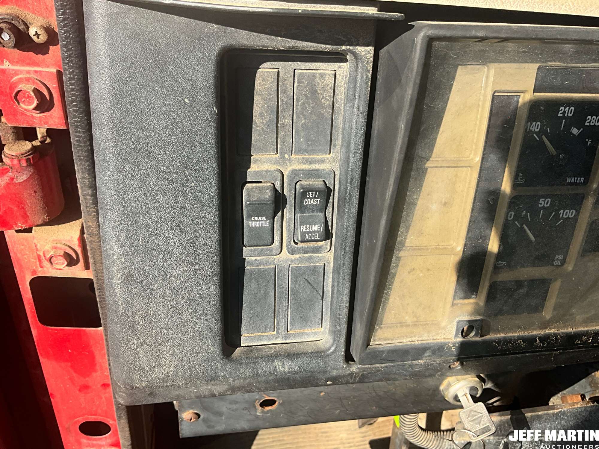 2001 International 4700