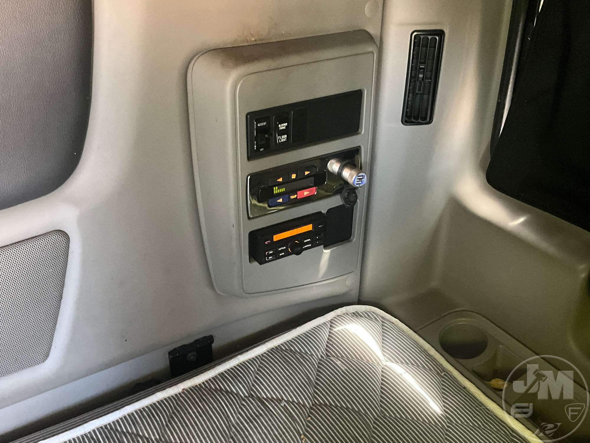 2020 International LT625 6X4
