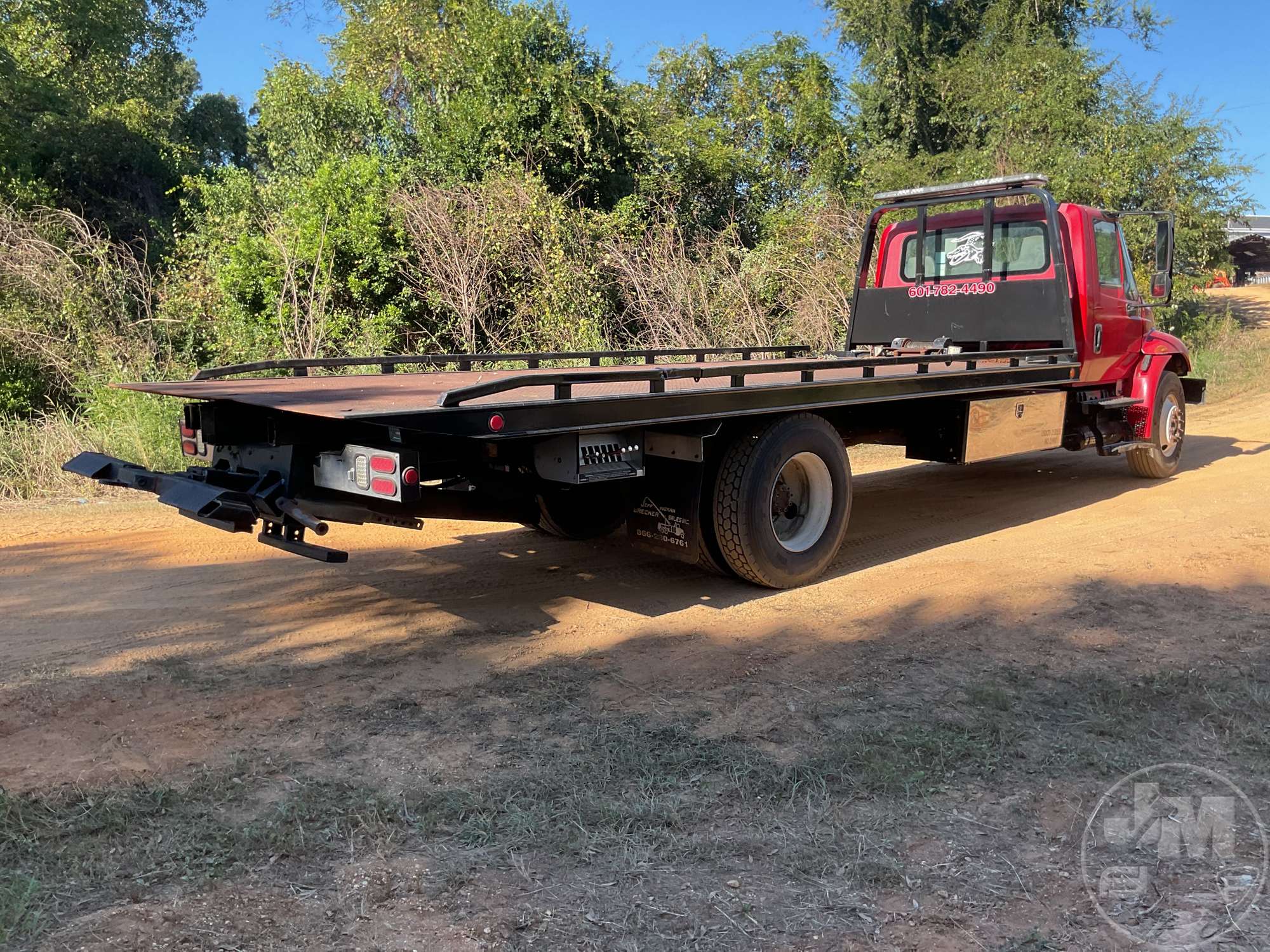 2006 International 4300 SBA 4X2