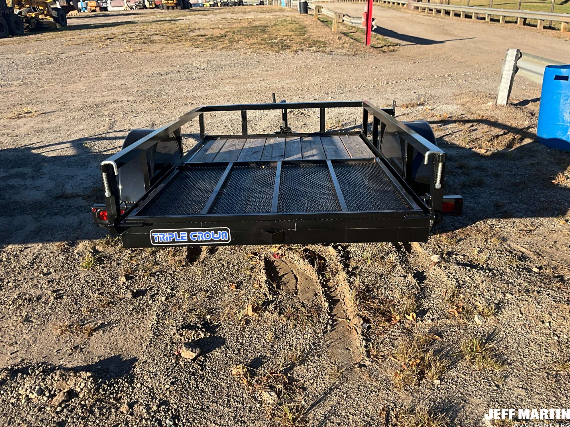 2027 TRIPLE CROWN TRAILERS, INC US5X8