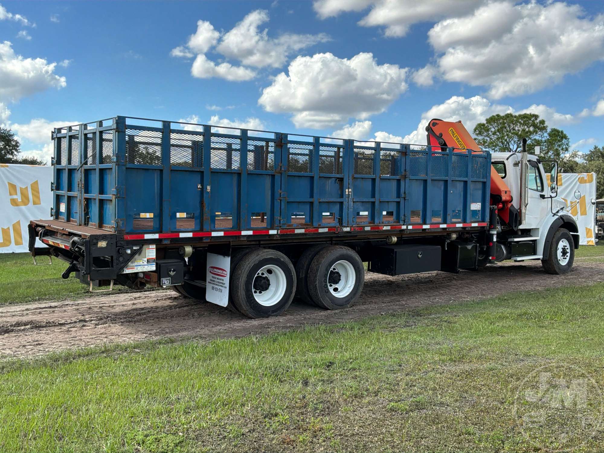 2018 Freightliner M2