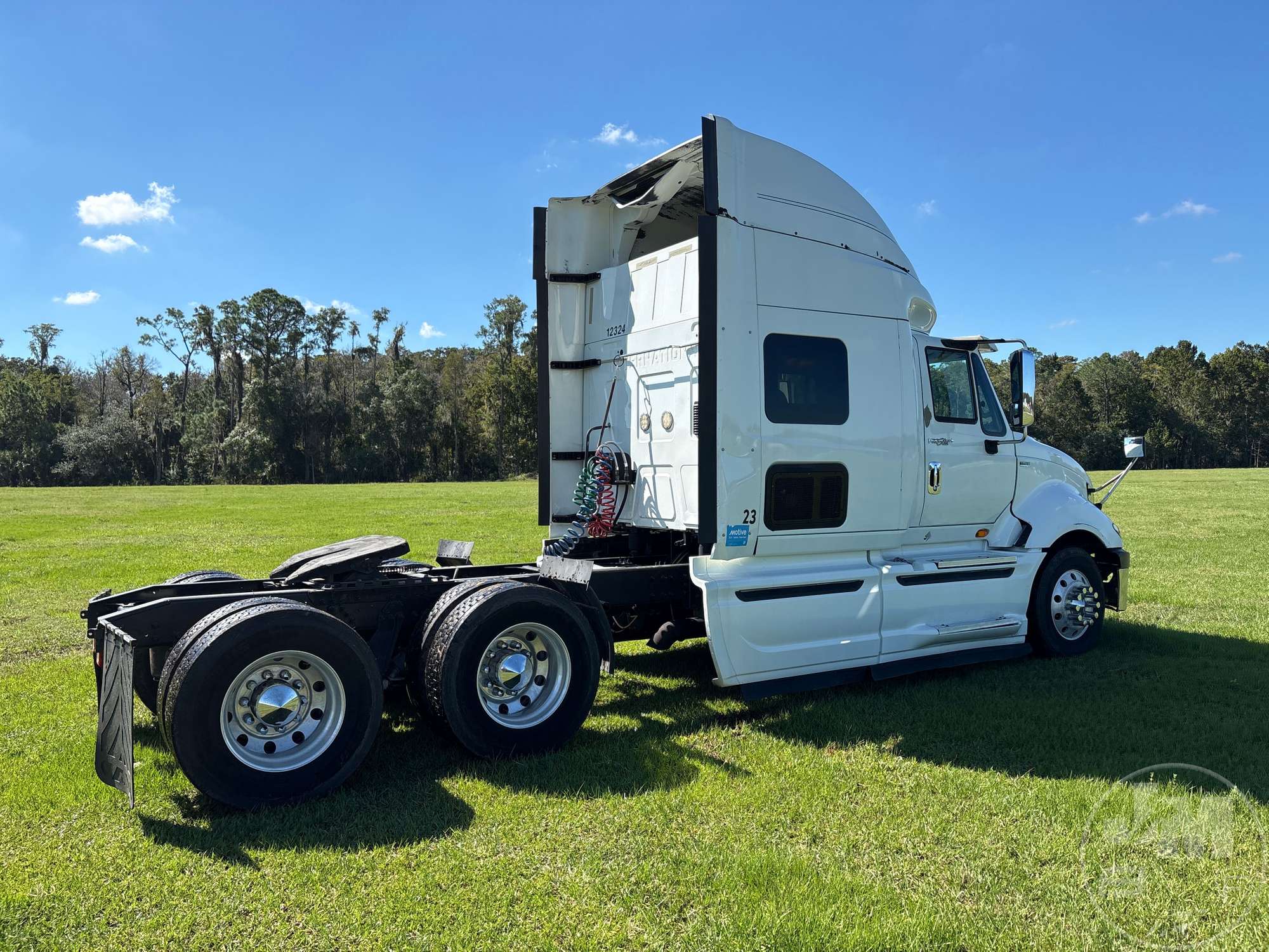 2014 International LF687