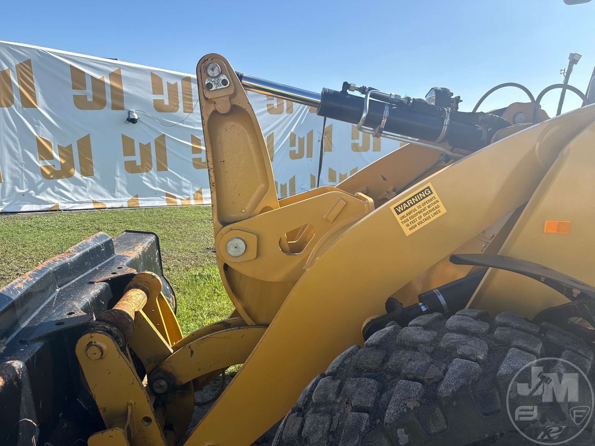 2021 Caterpillar 910