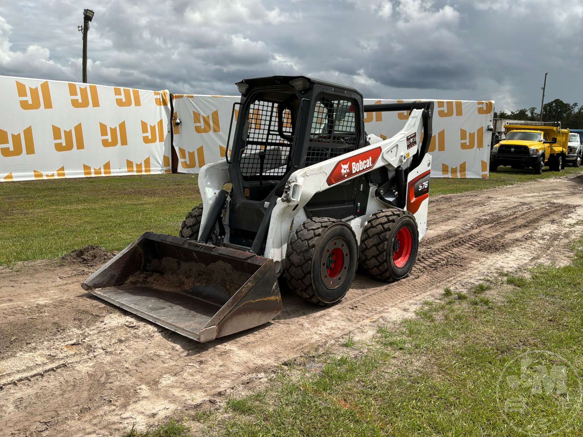 Photo of 2022 Bobcat S76