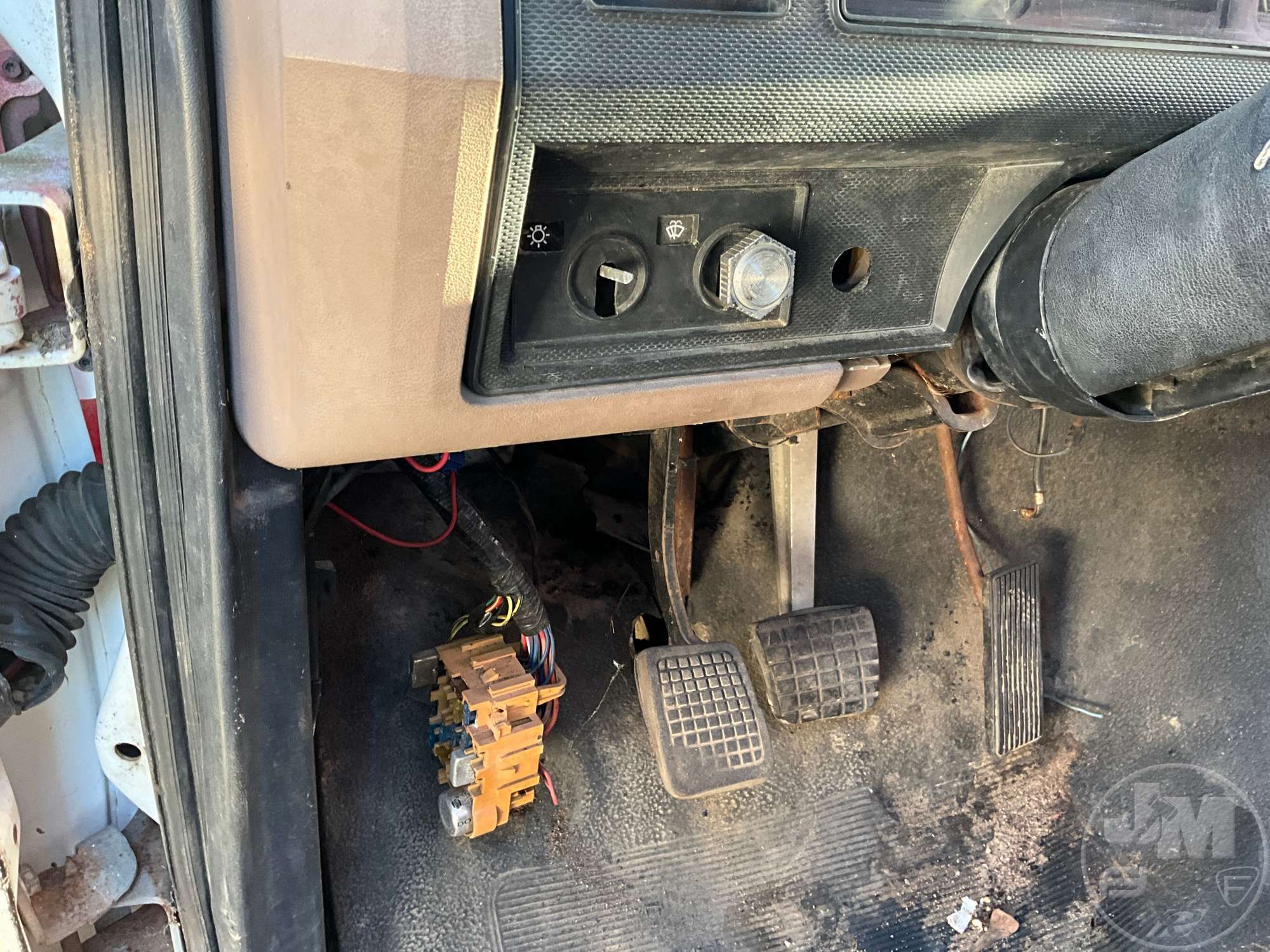 1995 Ford F-700