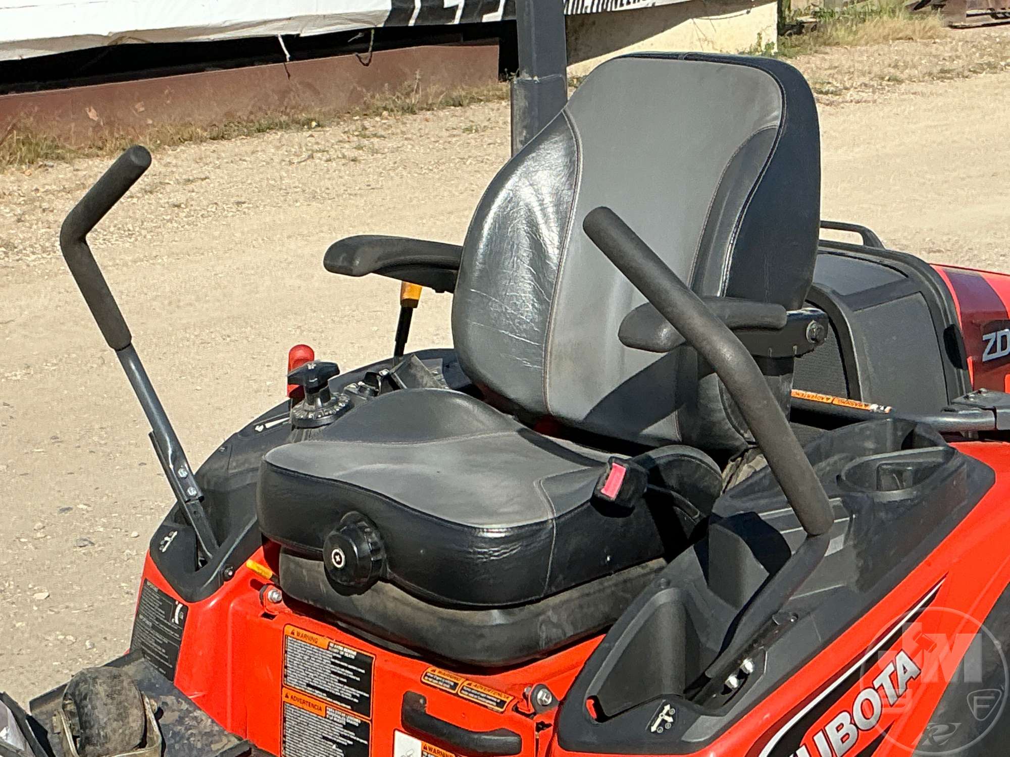 0 Kubota ZD1211