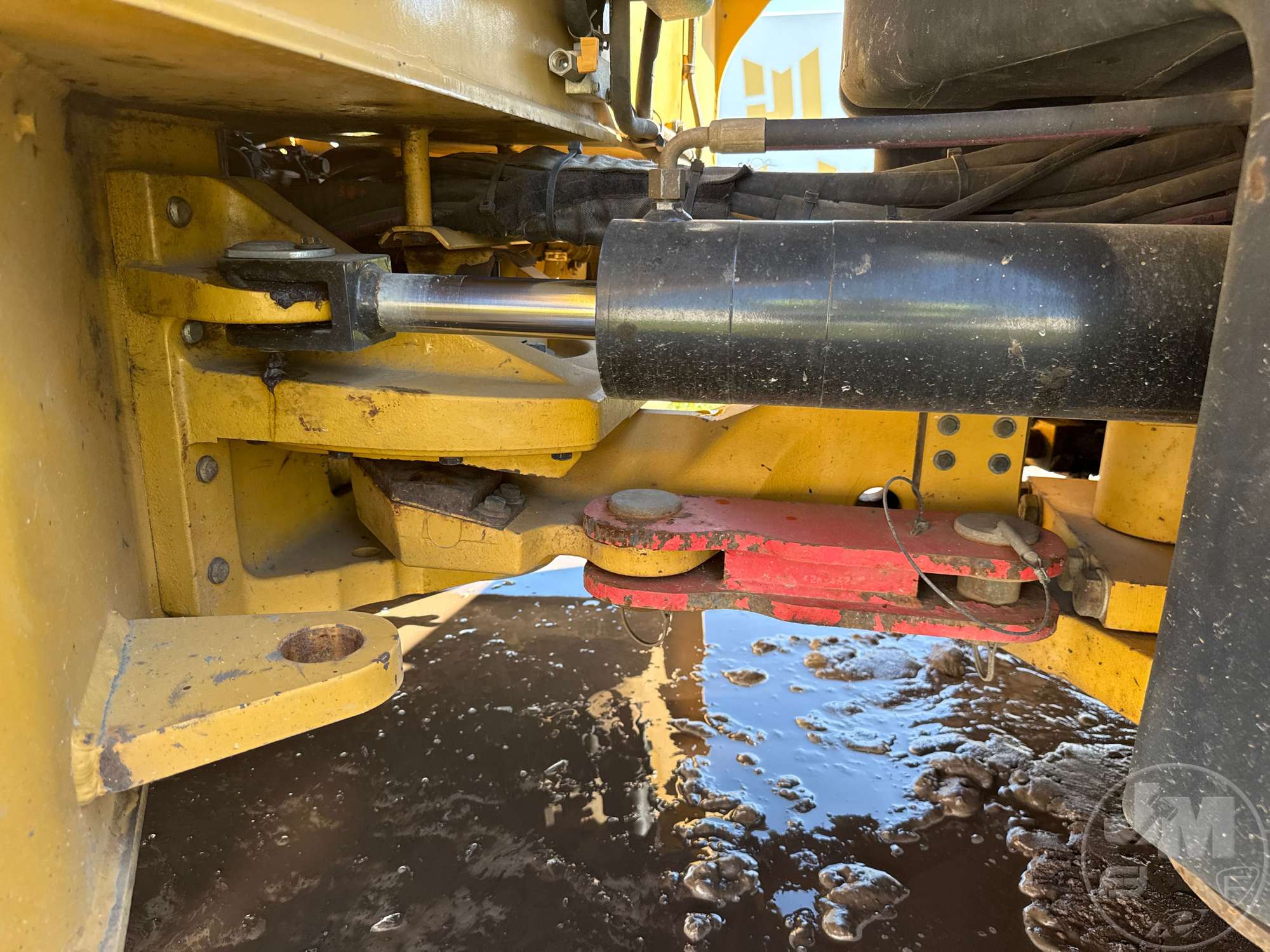 2016 Caterpillar CB64B