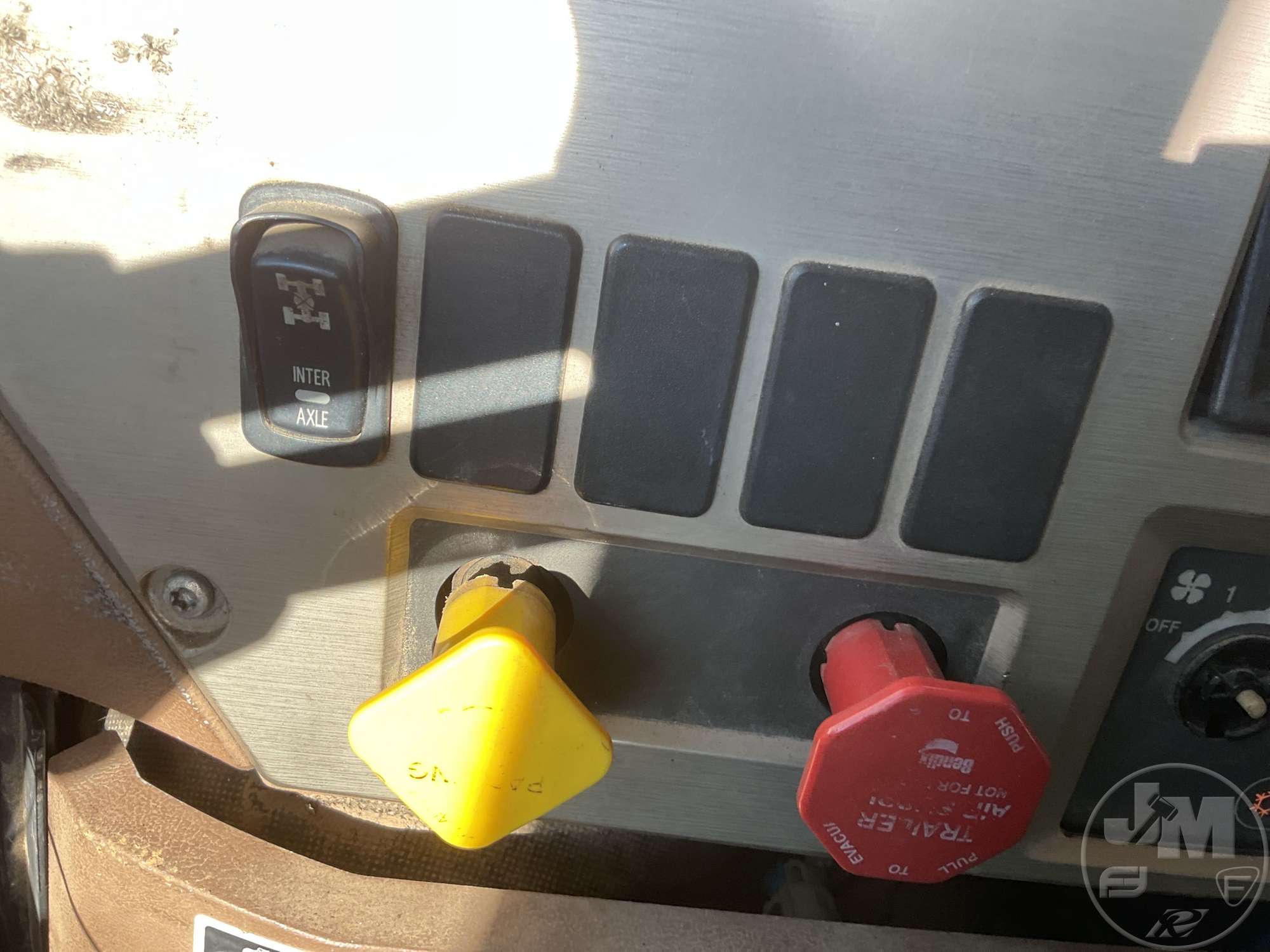 2007 Mack CTP GRANITE