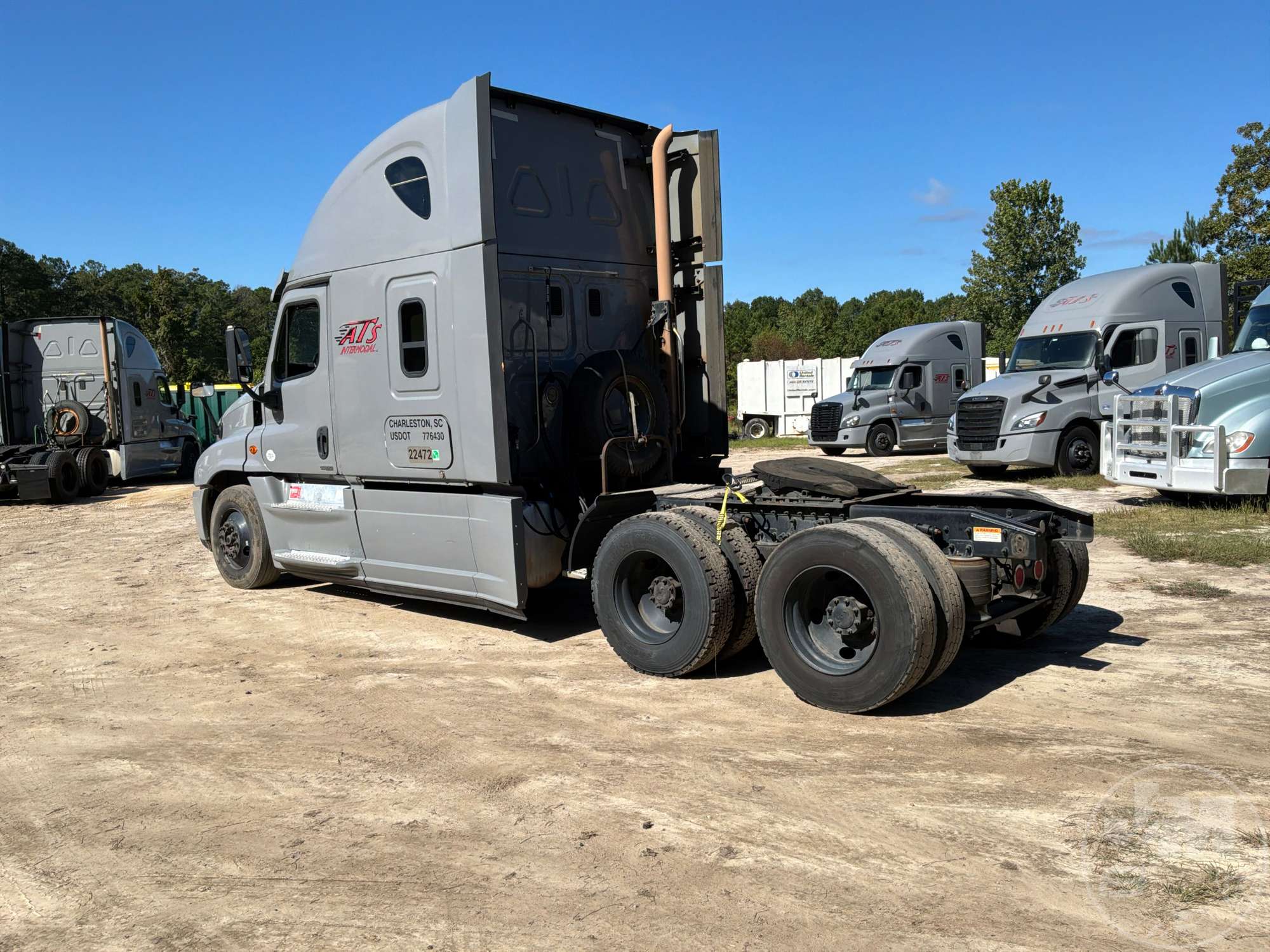 2015 Freightliner CASCADIA