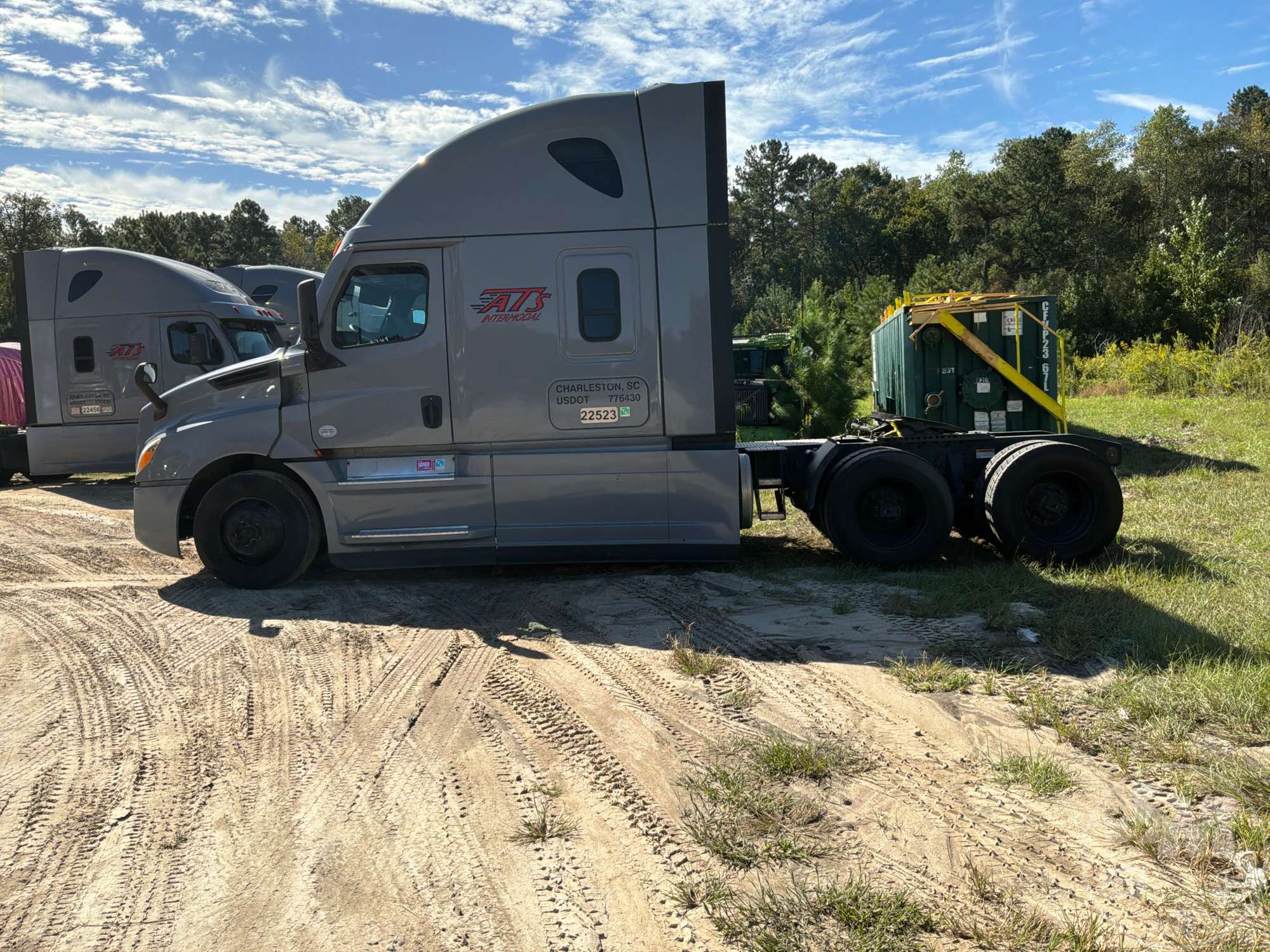 2021 Freightliner CASCADIA EVOLUTION