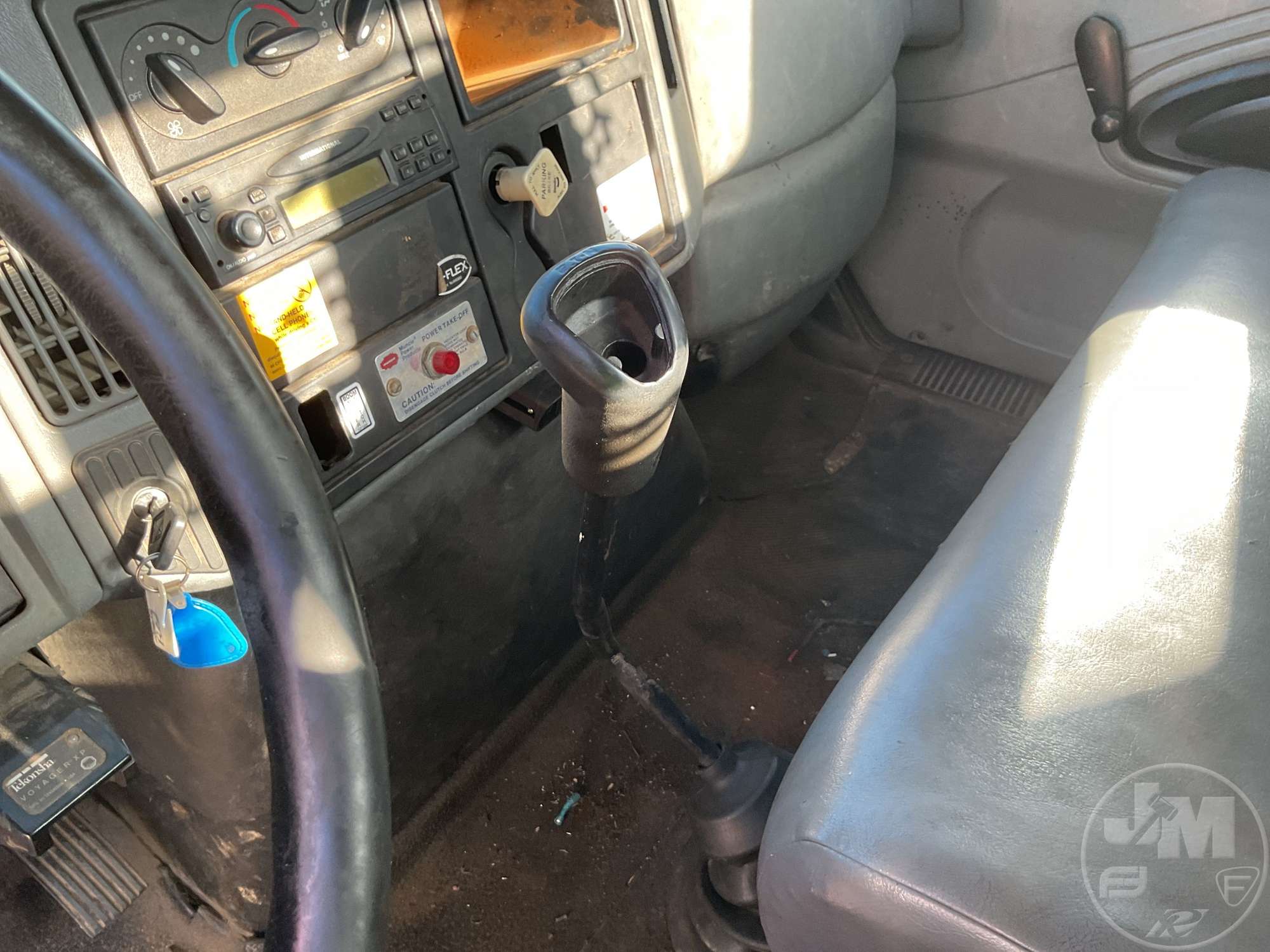 2006 International 4300 SBA 4X2