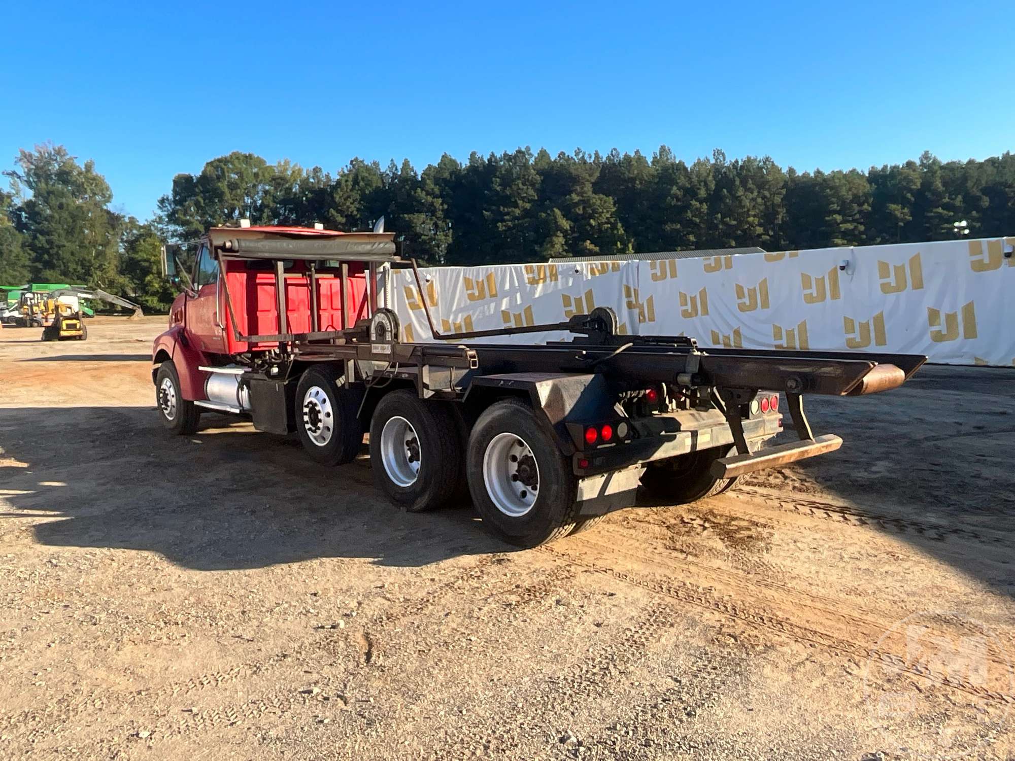 2003 Sterling L9500 SERIES