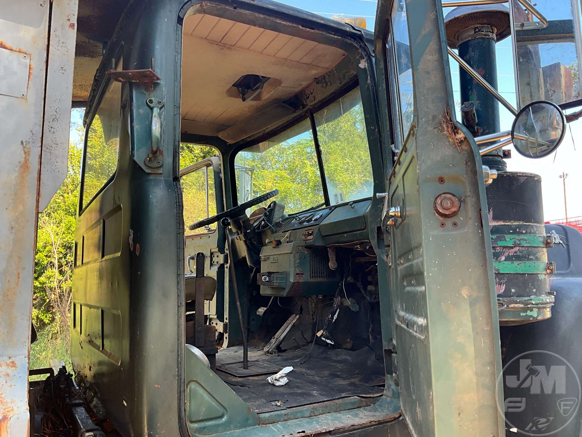 0 Mack R-600