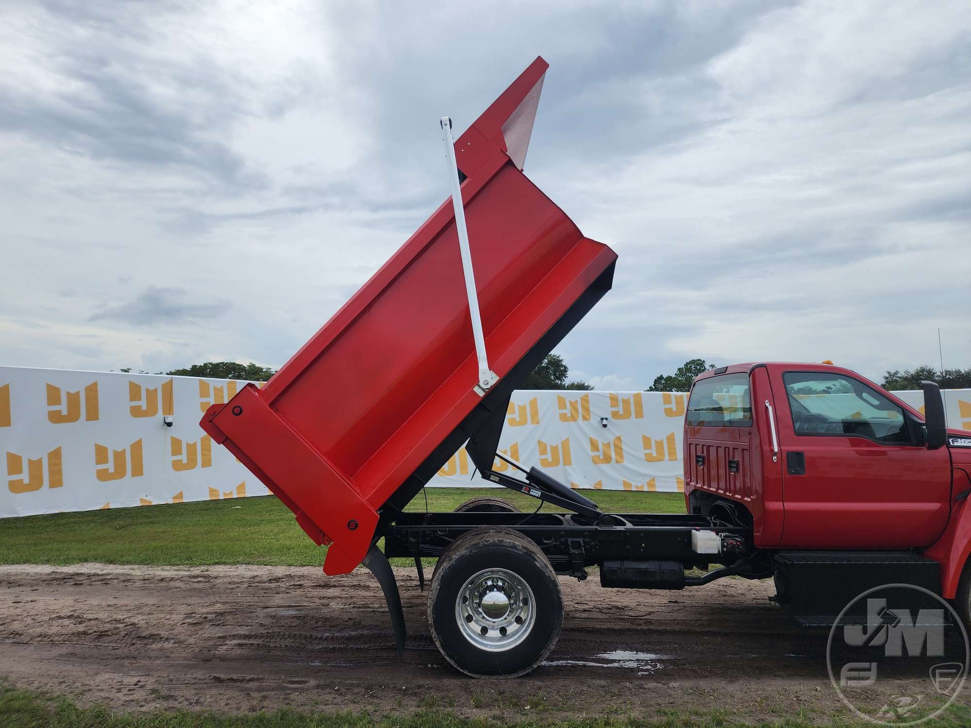2017 Ford F-650