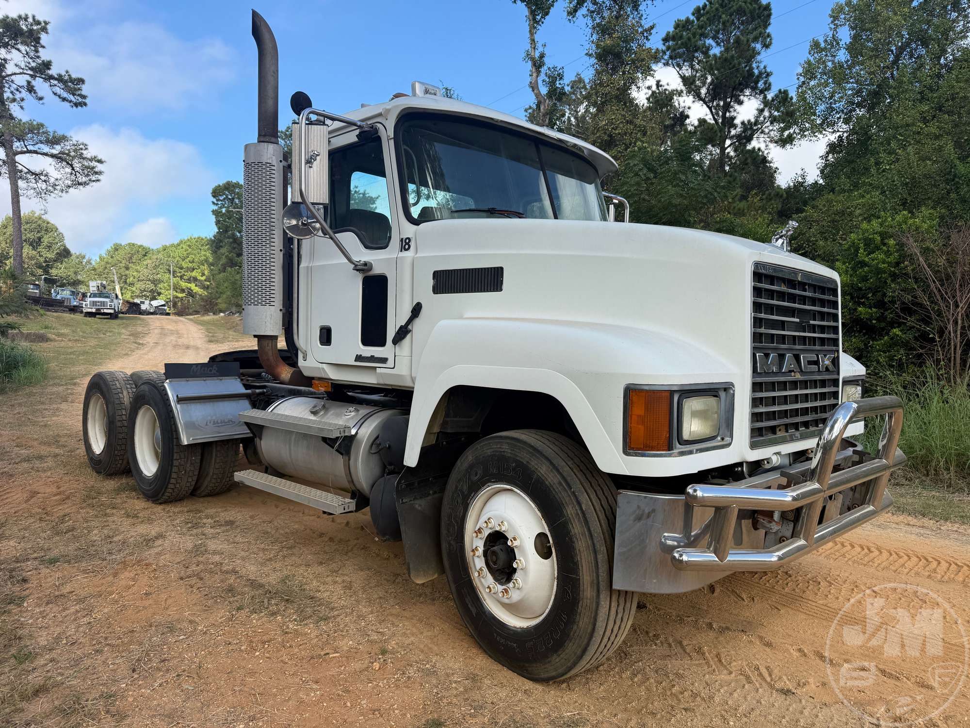 2004 Mack CH613