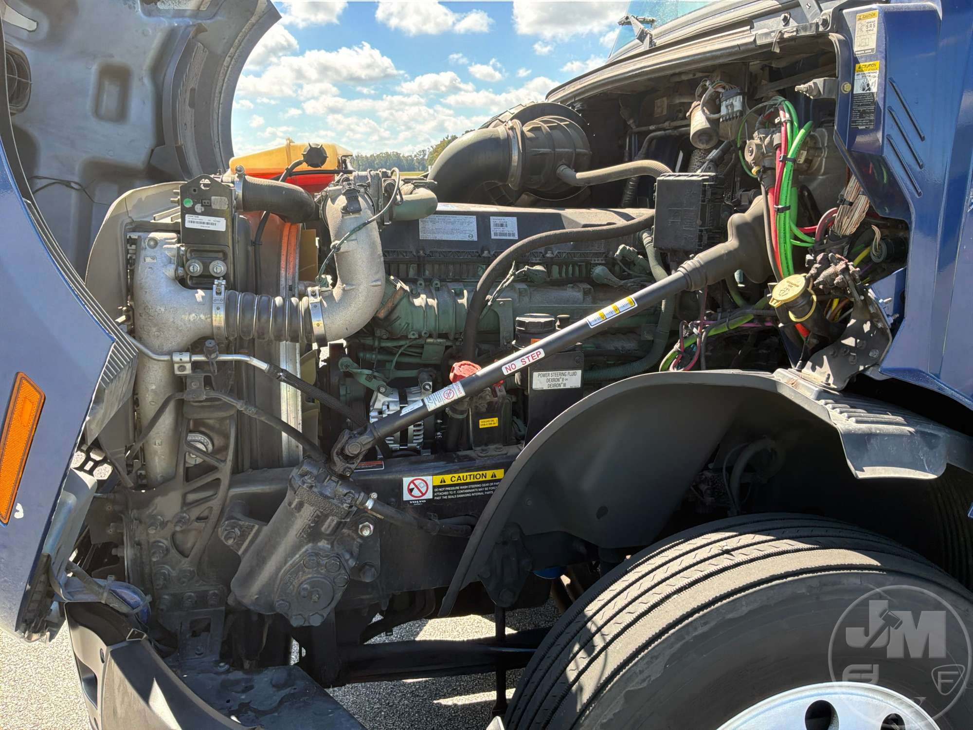 2022 Volvo VNL760