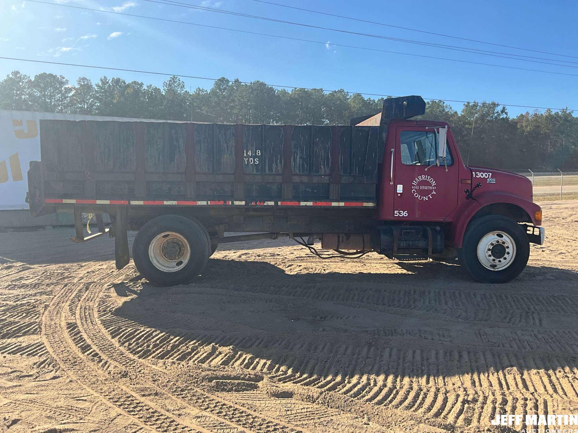 2001 International 4700