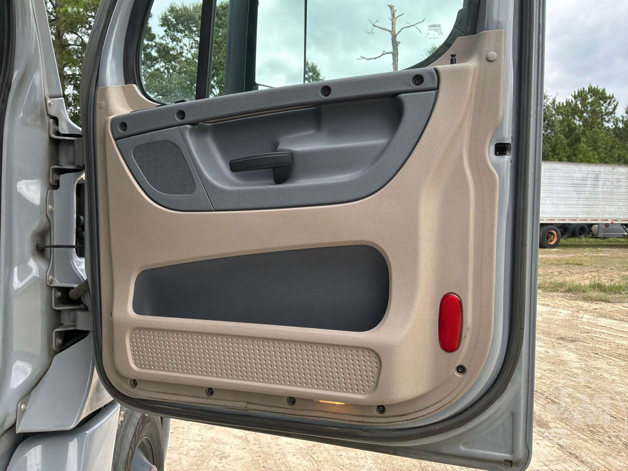 2016 Freightliner CASCADIA