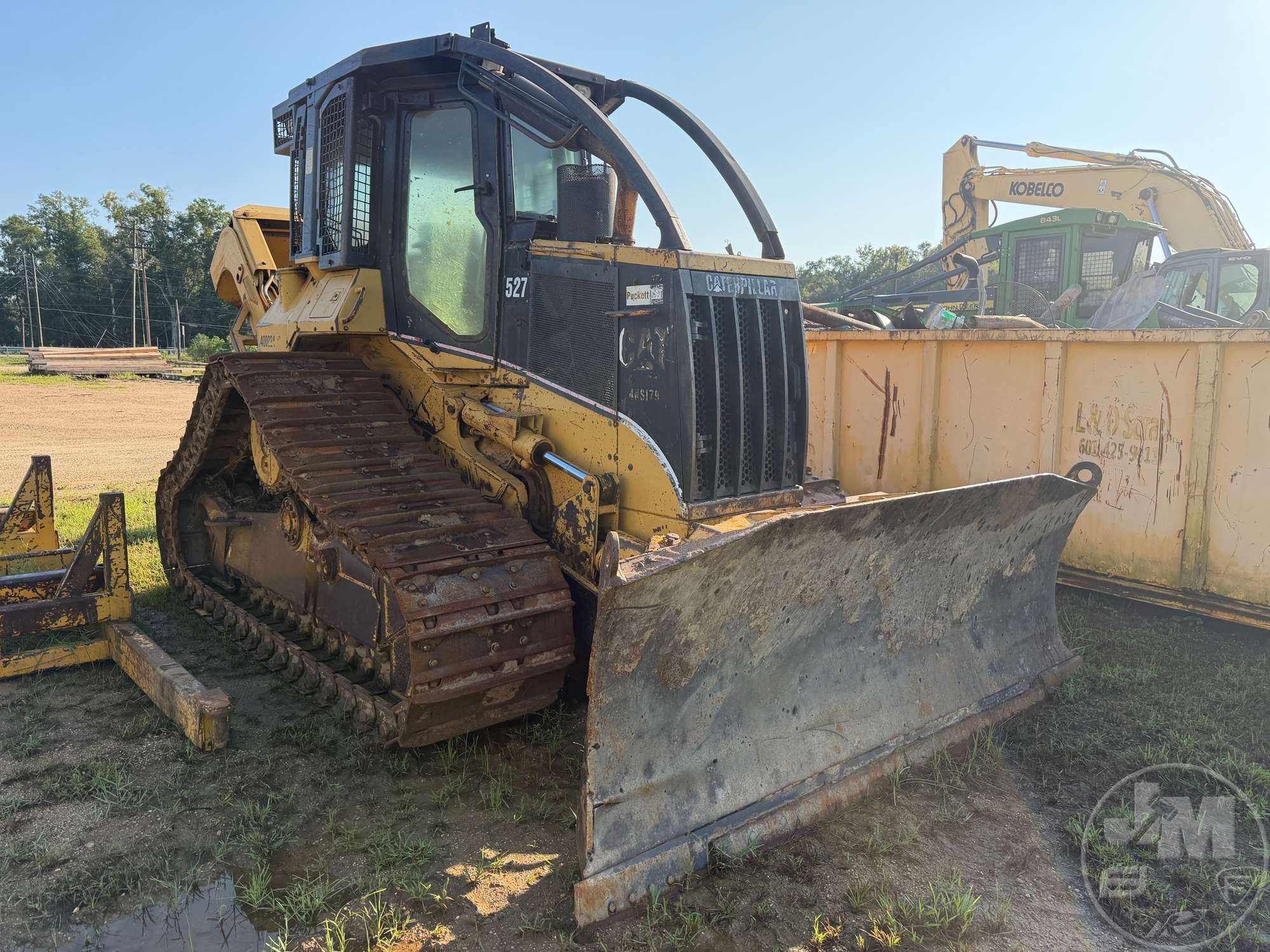 Photo of Caterpillar 527