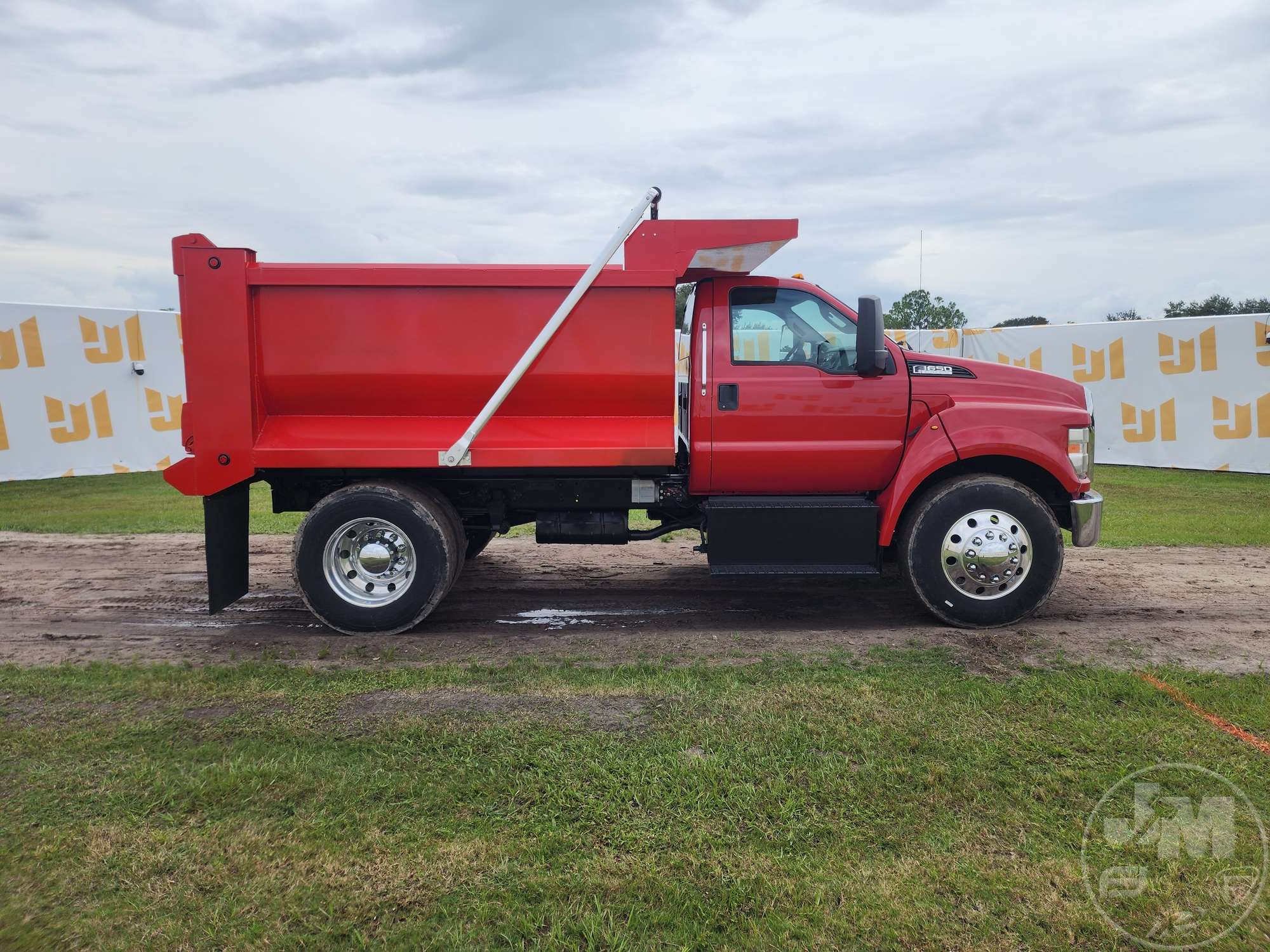 2017 Ford F-650
