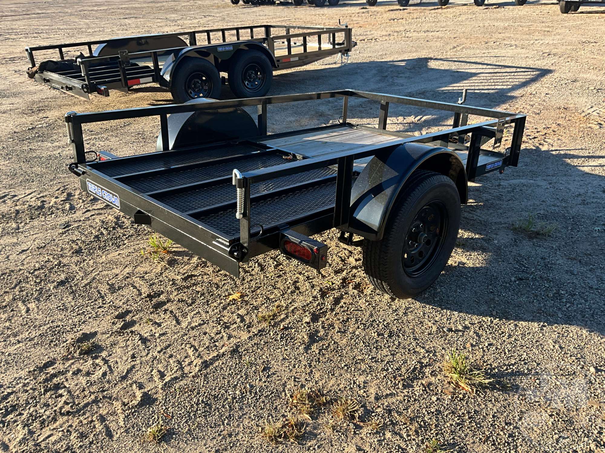 2027 TRIPLE CROWN TRAILERS, INC US5X8