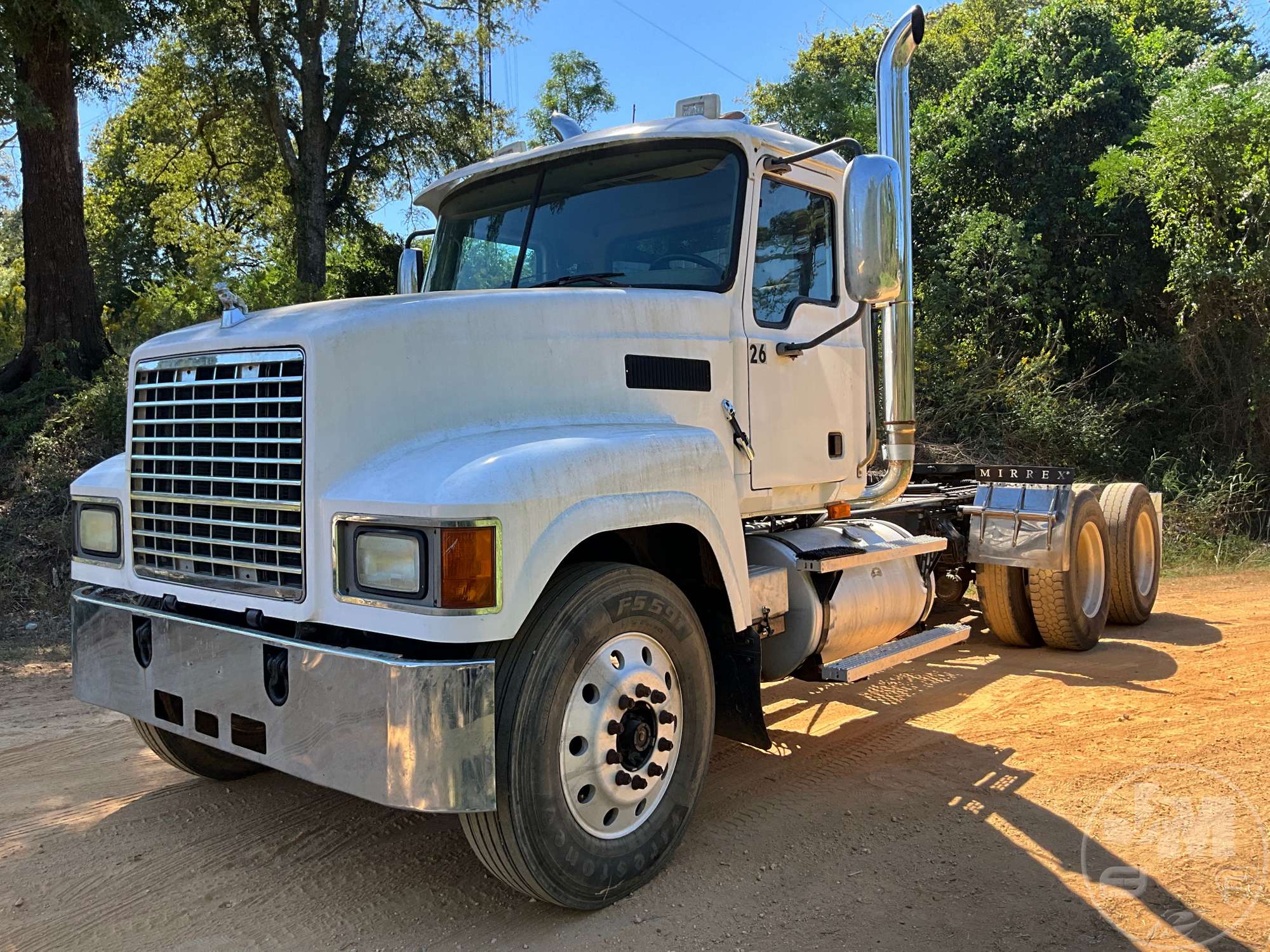 2004 Mack CH613