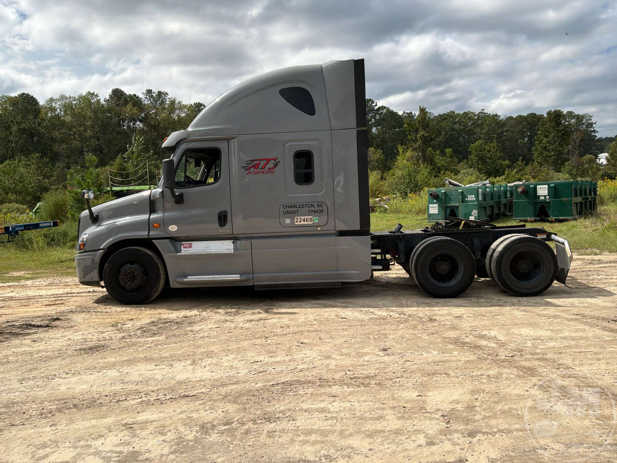 2015 Freightliner CASCADIA