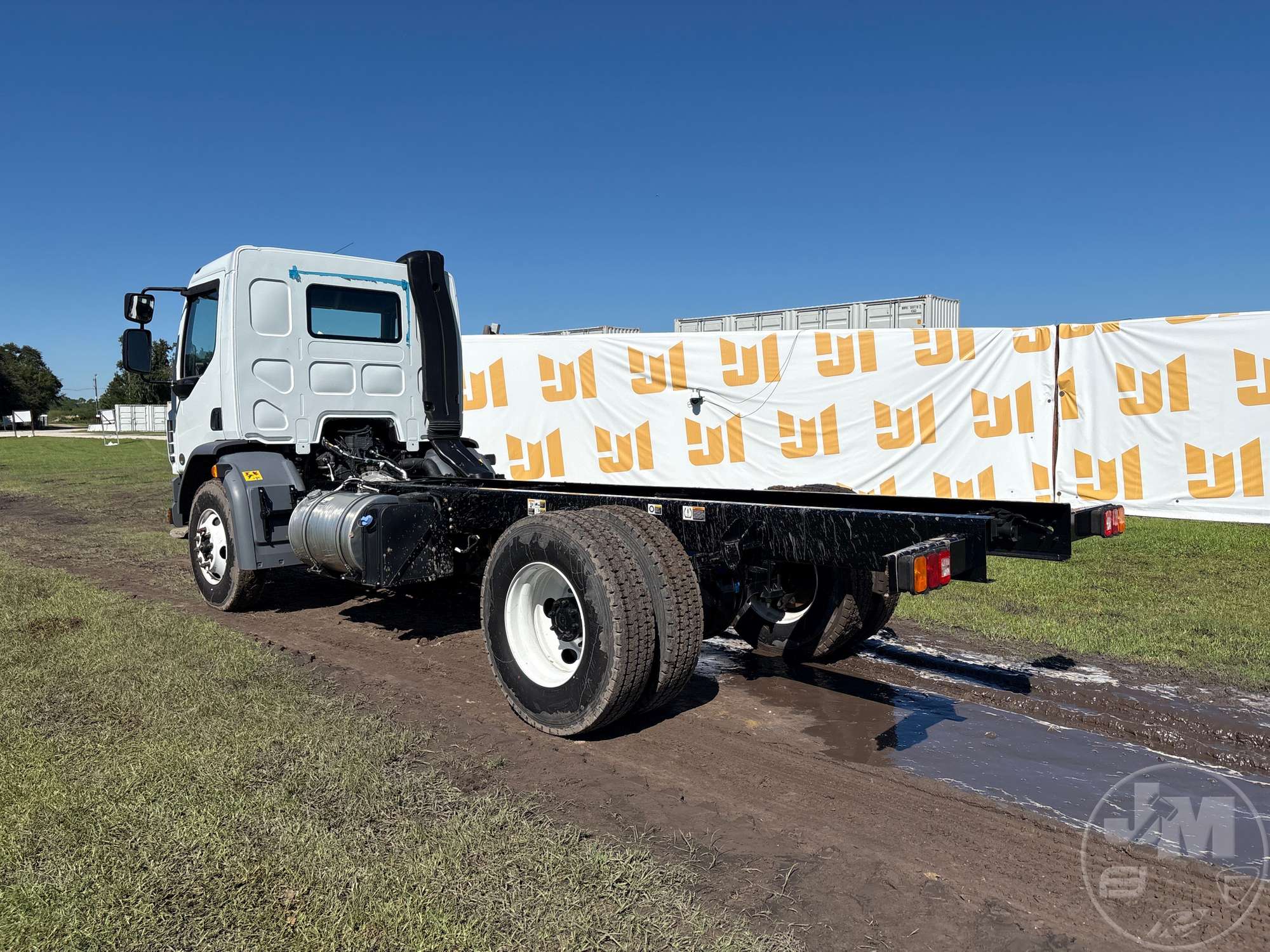 2025 Peterbilt 220