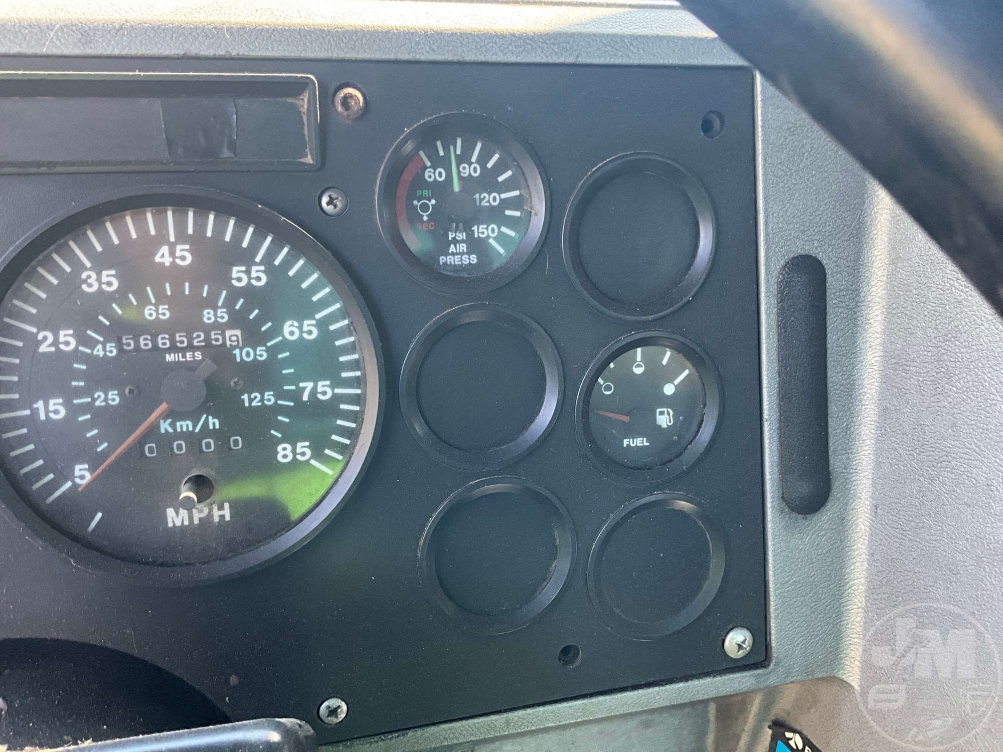 1996 Mack CH613
