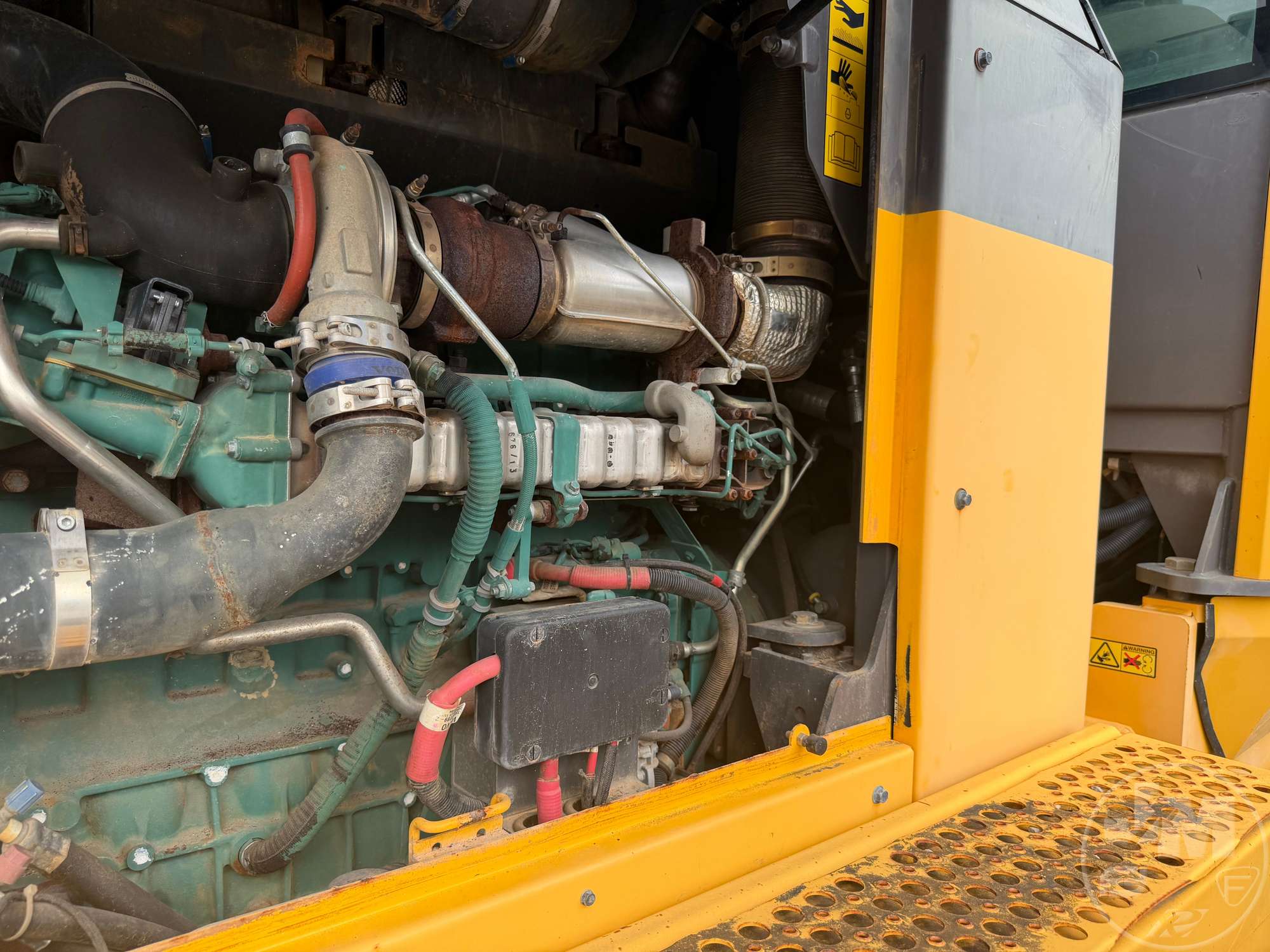 2015 Volvo G930B