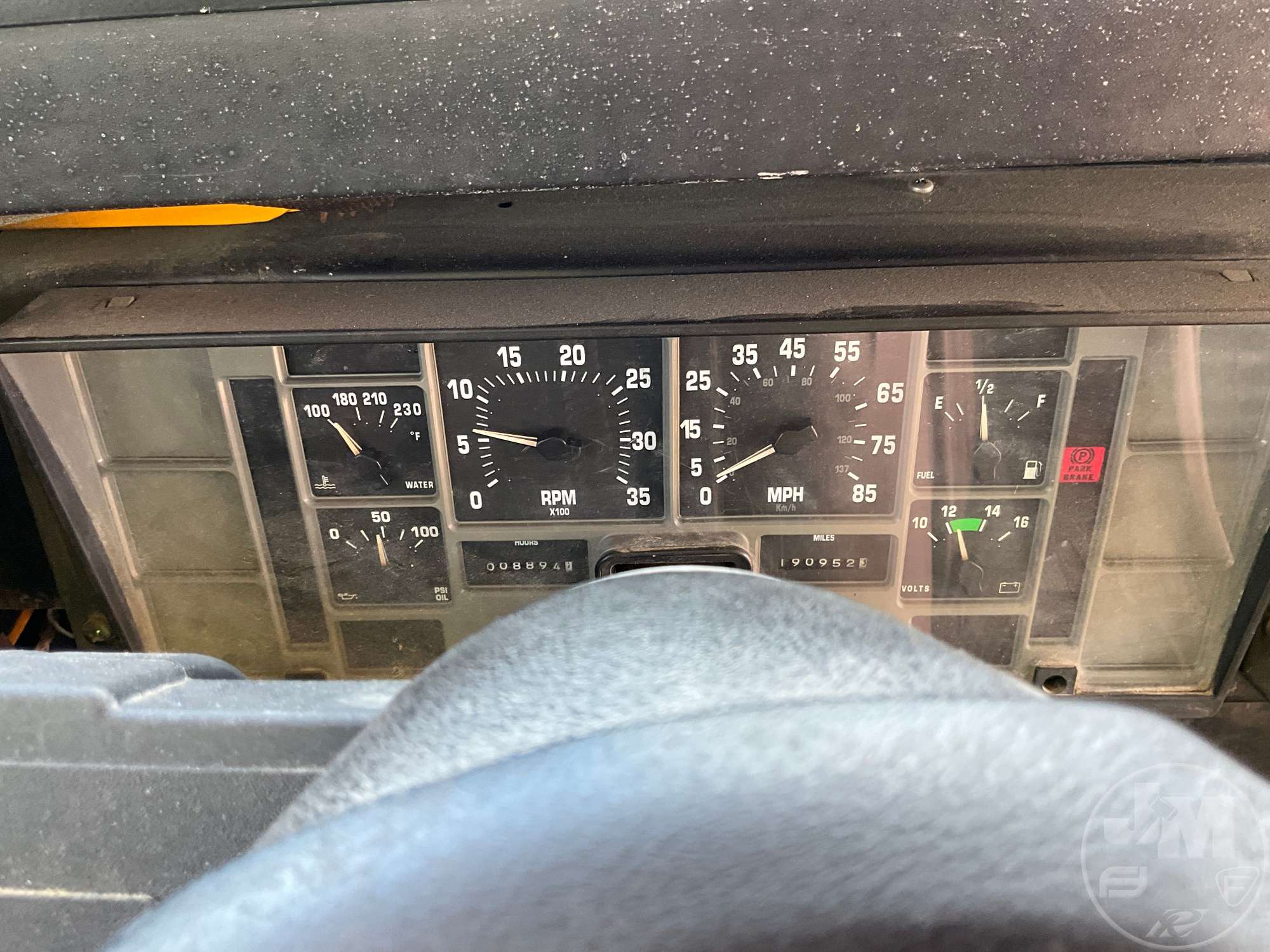 1998 International 3800