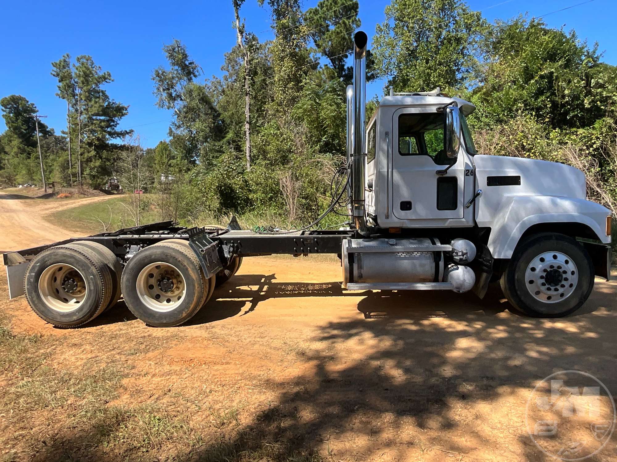 2004 Mack CH613