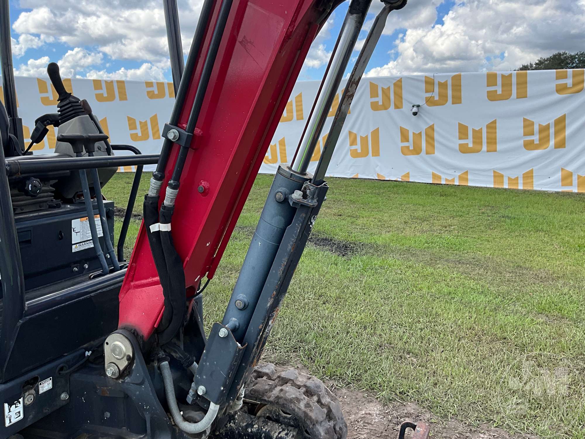 2021 Yanmar VI025-6A