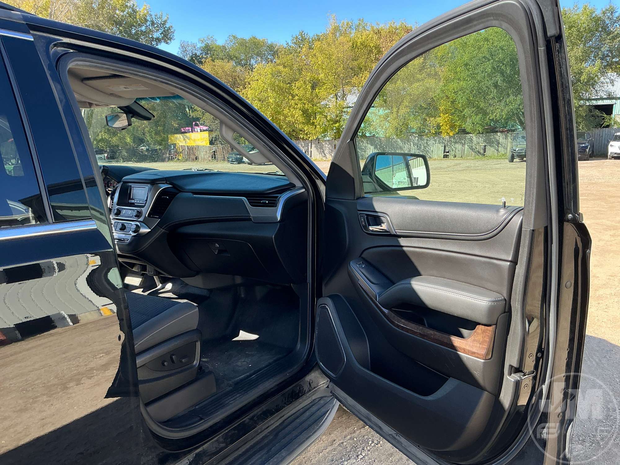 2017 Chevrolet SUBURBAN